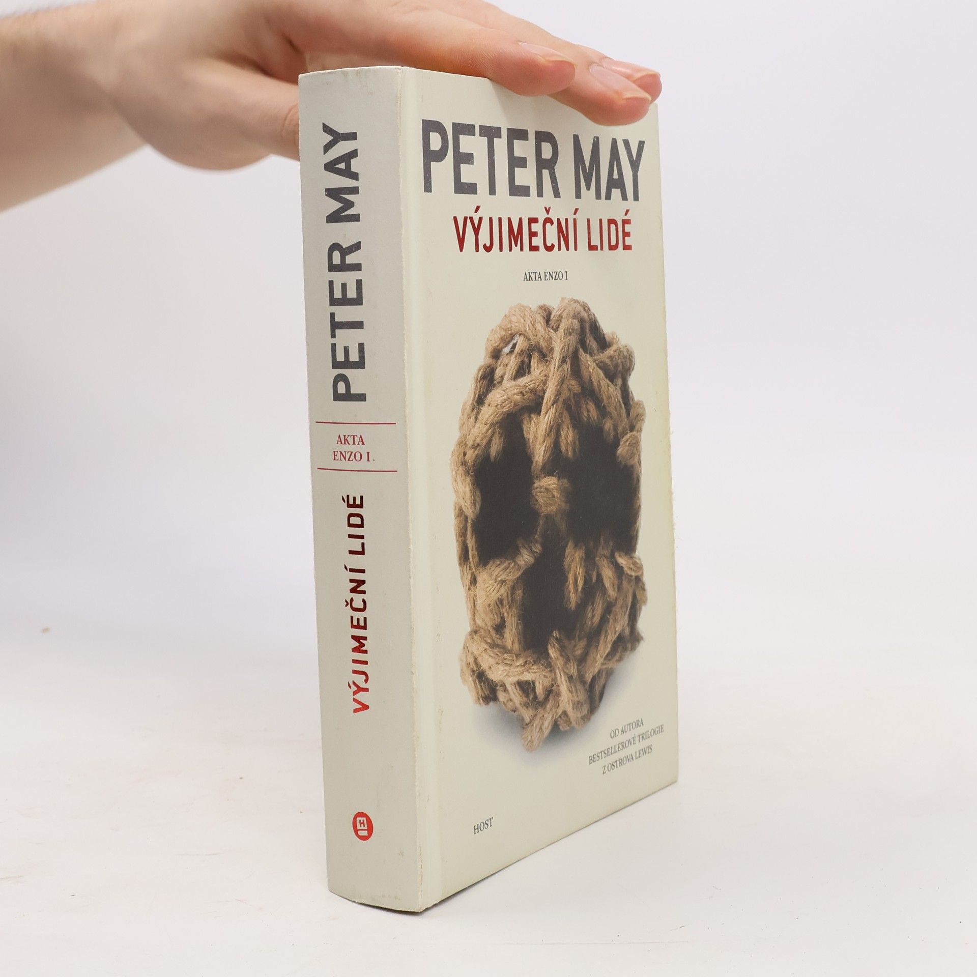 Peter May Výjimeční lidé. Akta Enzo I