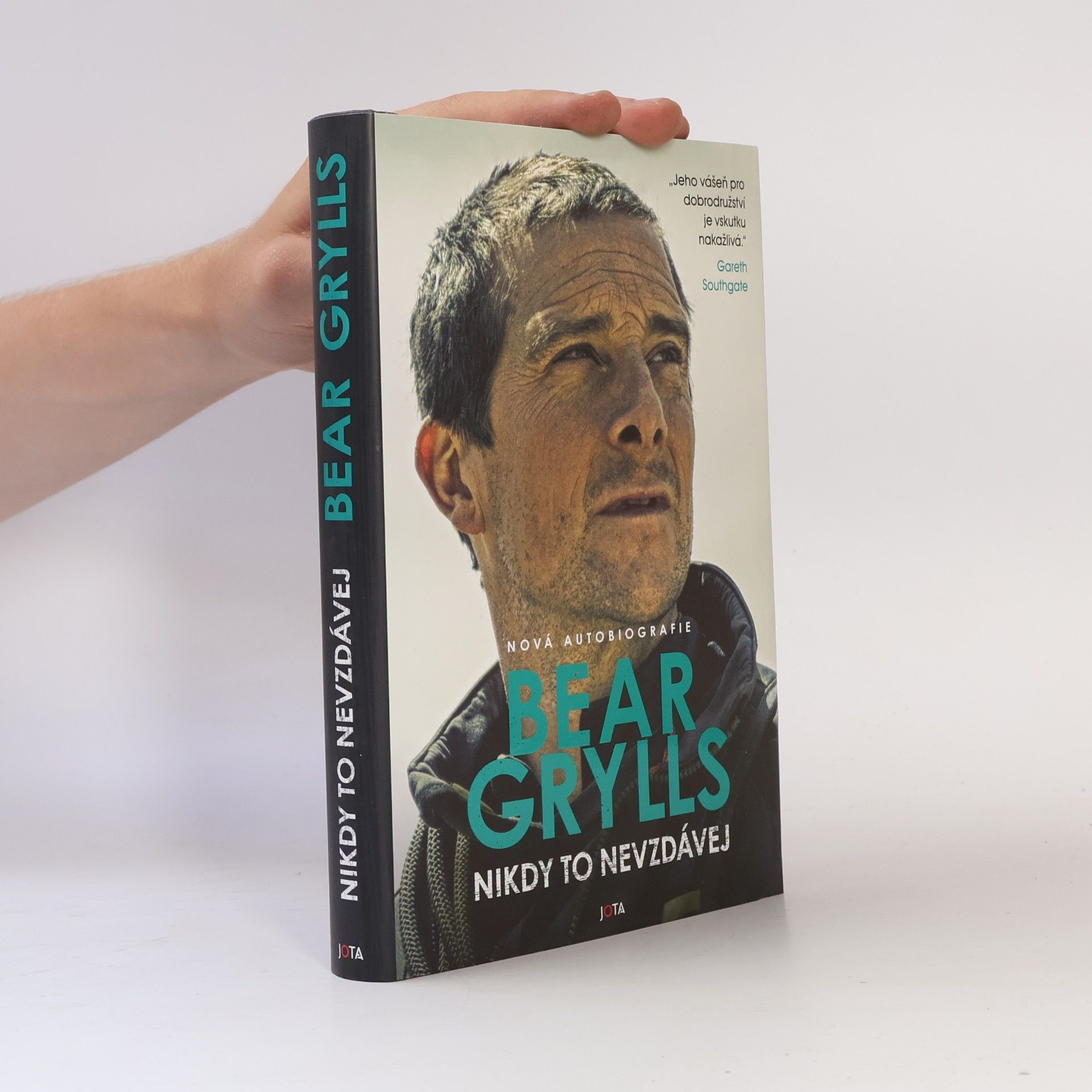 Bear Grylls Nikdy to nevzdávej