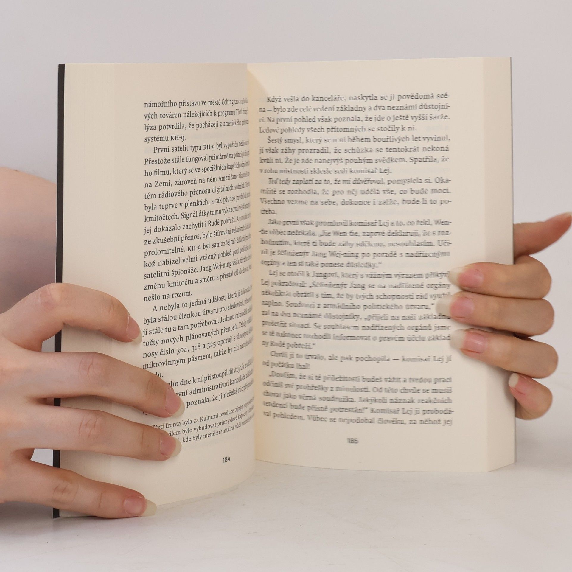 Cixin Liu Problém tří těles