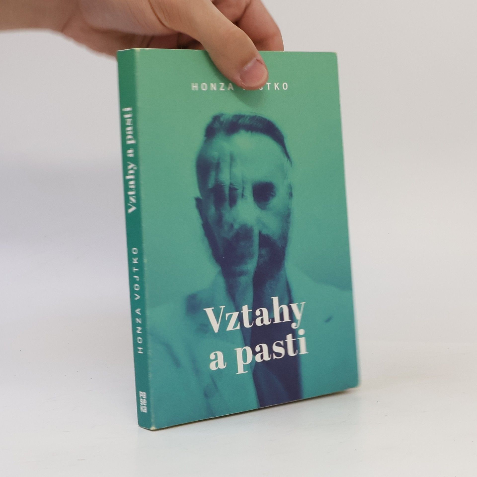 Vztahy a pasti