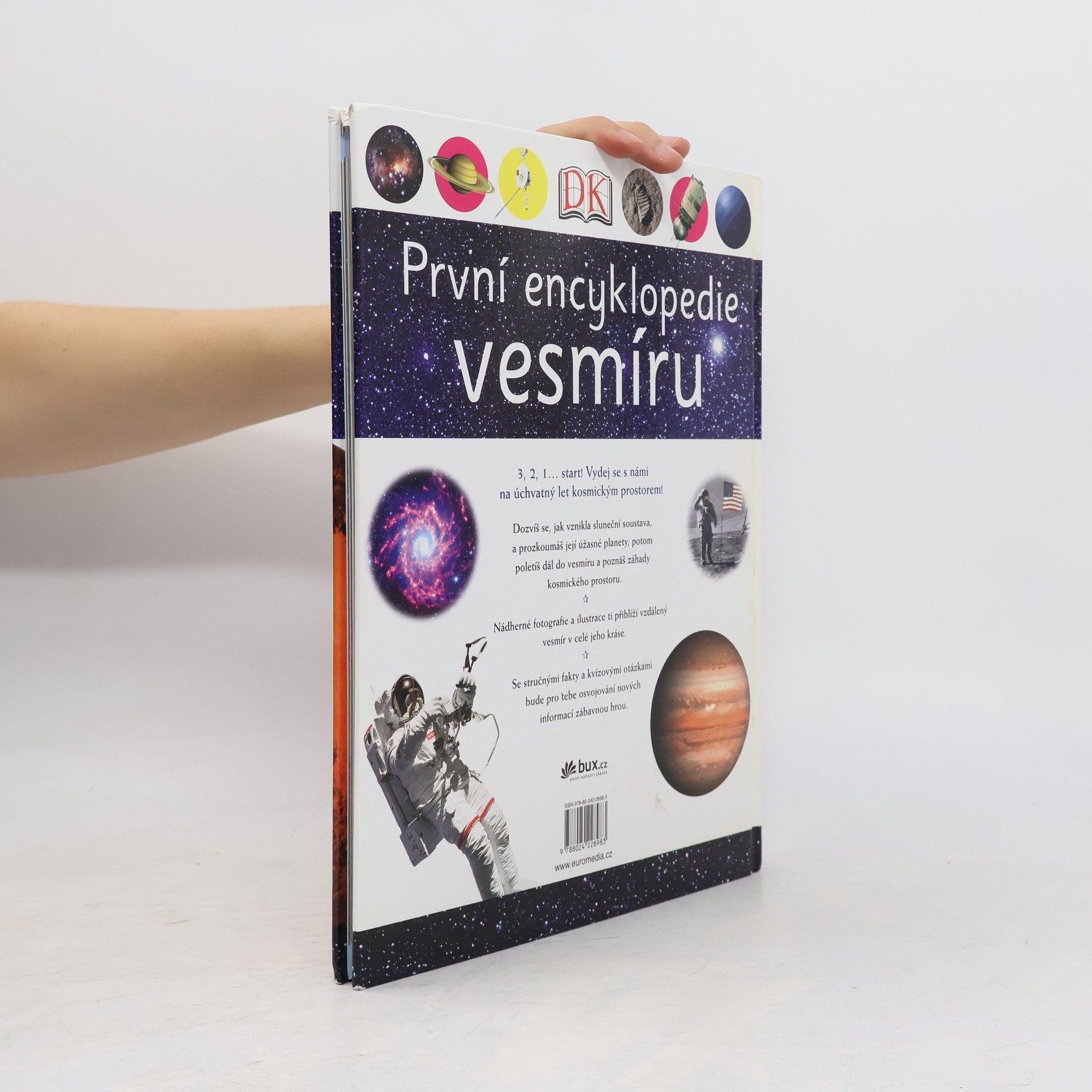 Collectif d'auteurs První encyklopedie vesmíru