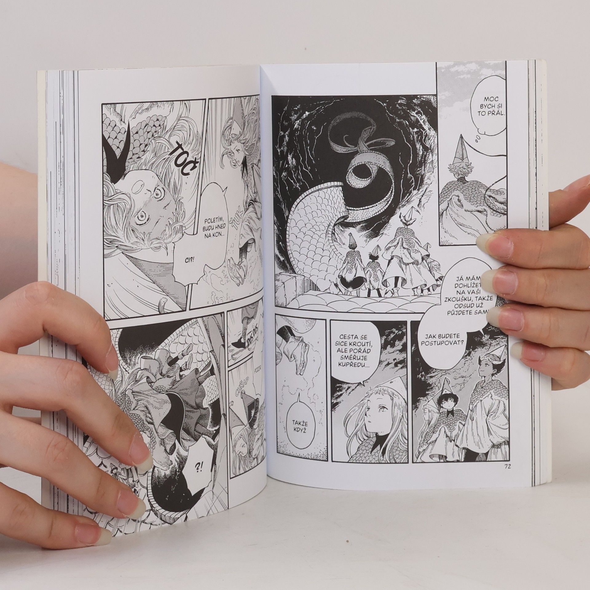 Kamome Shirahama Ateliér špičatých klobouků 4