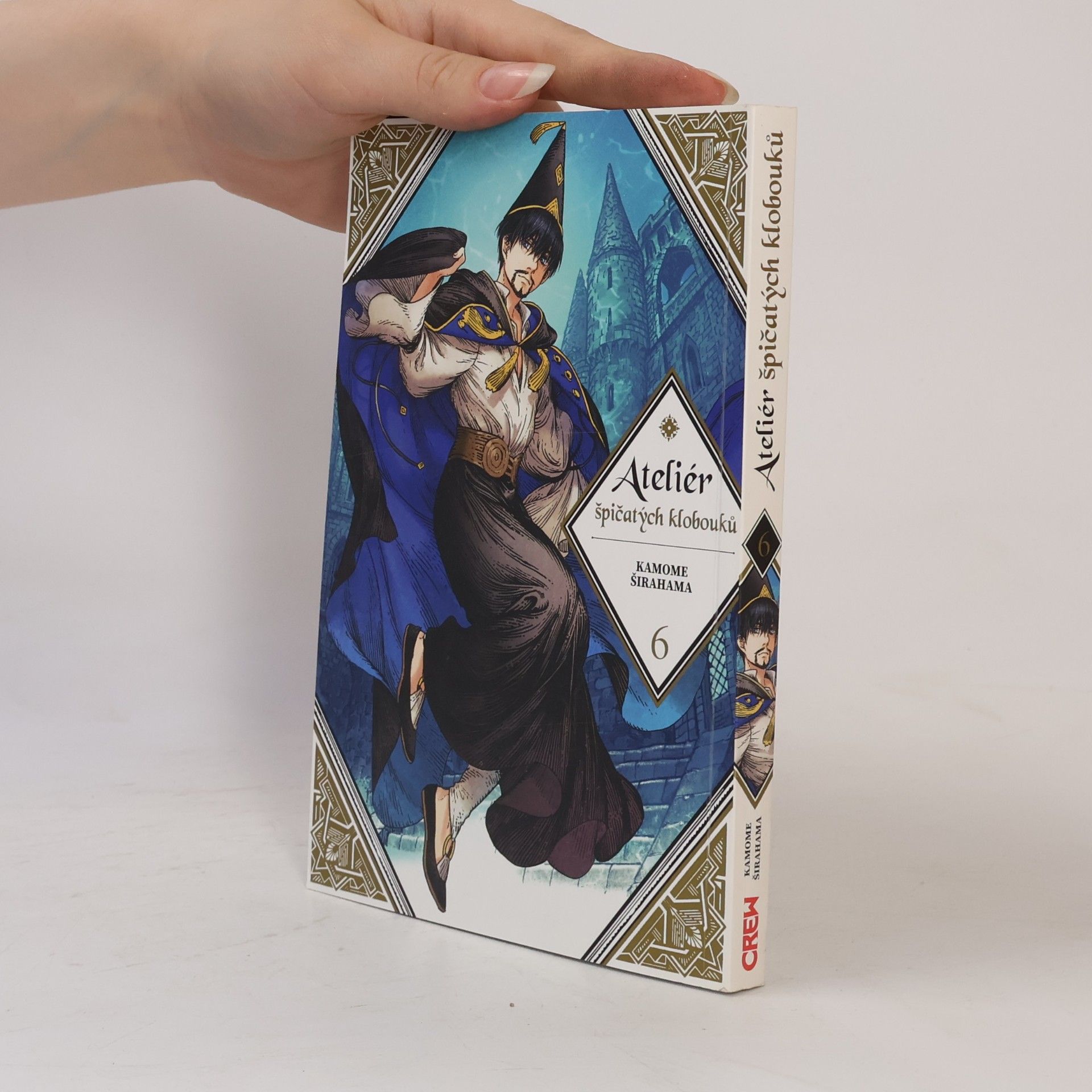 Kamome Shirahama Ateliér špičatých klobouků. 6