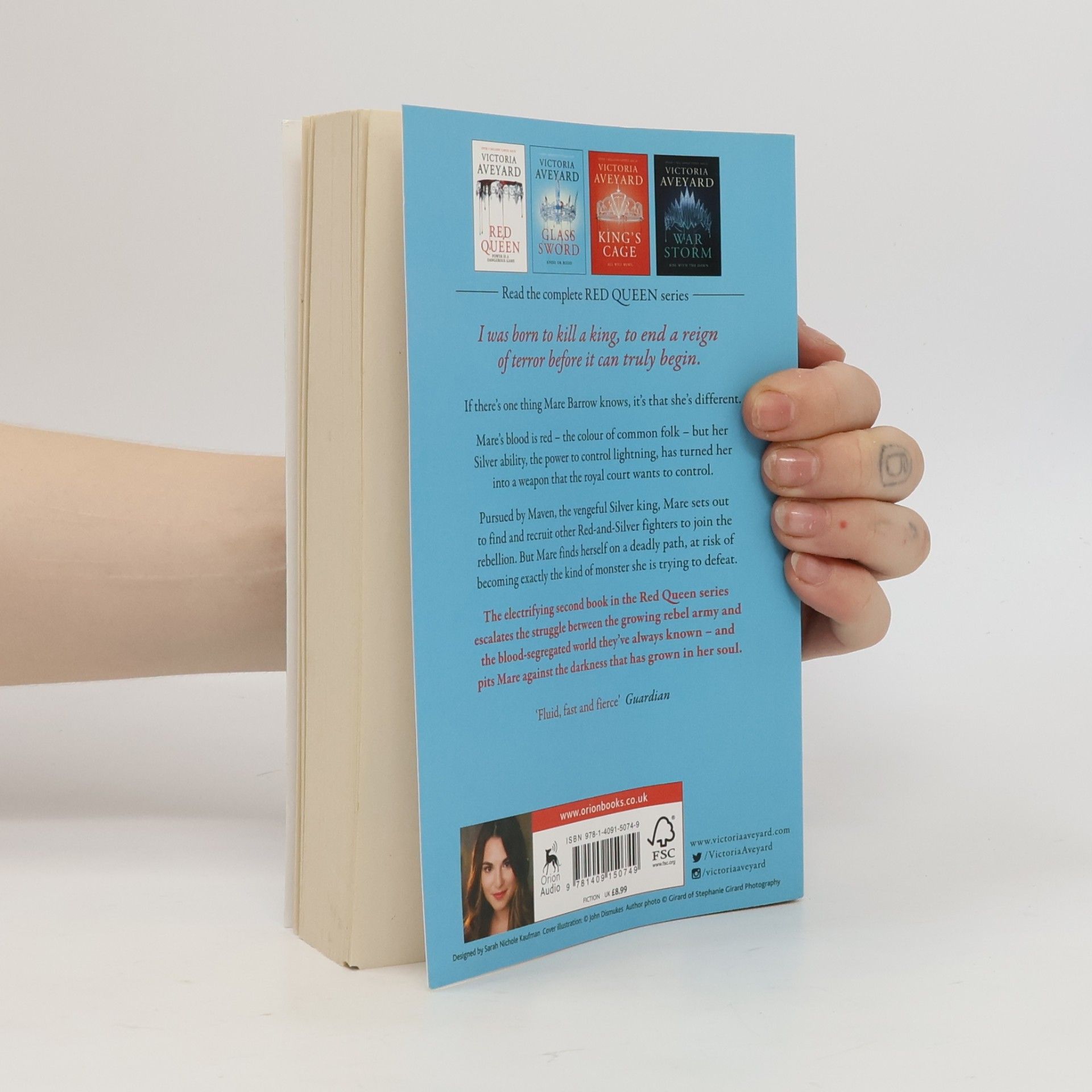 Victoria Aveyard Glass sword