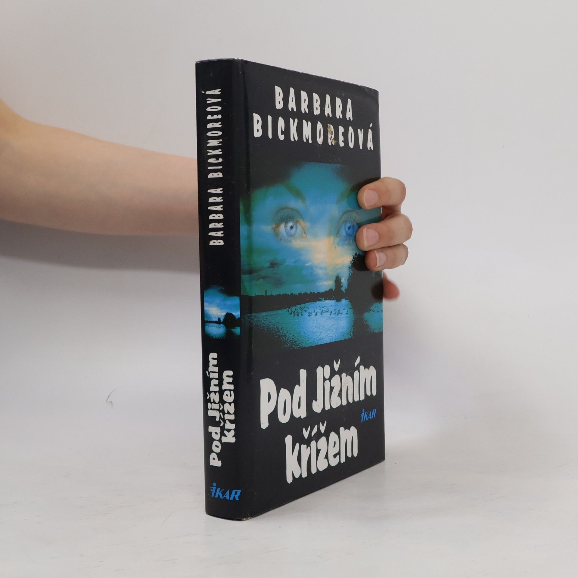 Barbara Bickmore Pod Jižním křížem