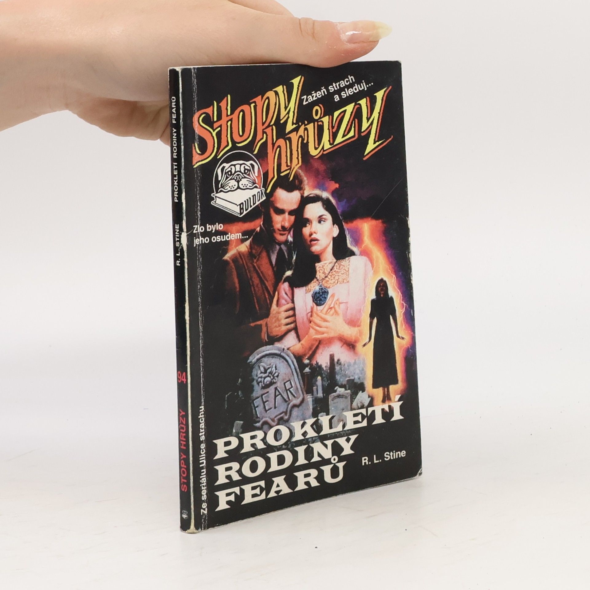 R. L. Stine Prokletí rodiny Fearů