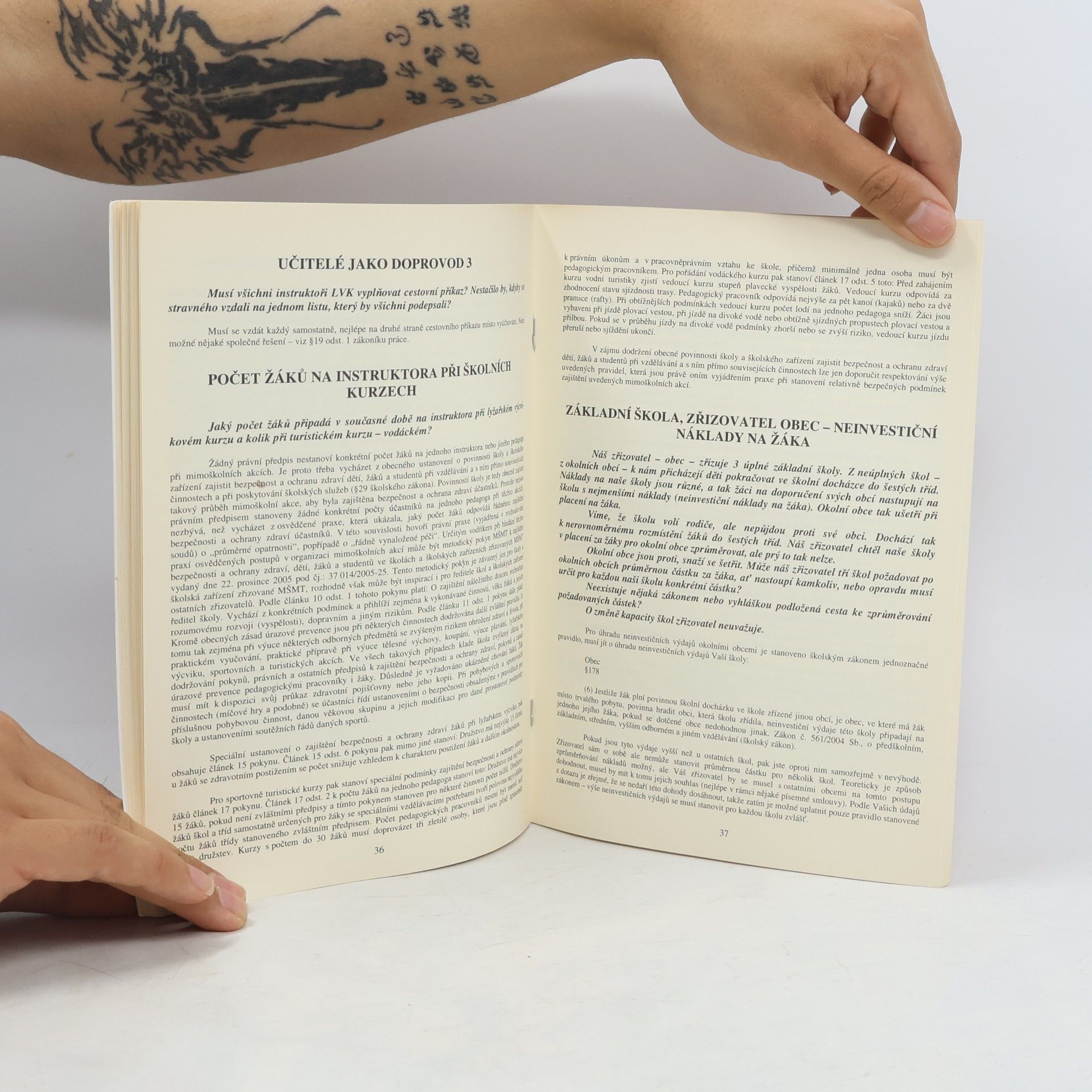 Autorenkollektiv Problémy ve školství (otázky a odpovědi) 28