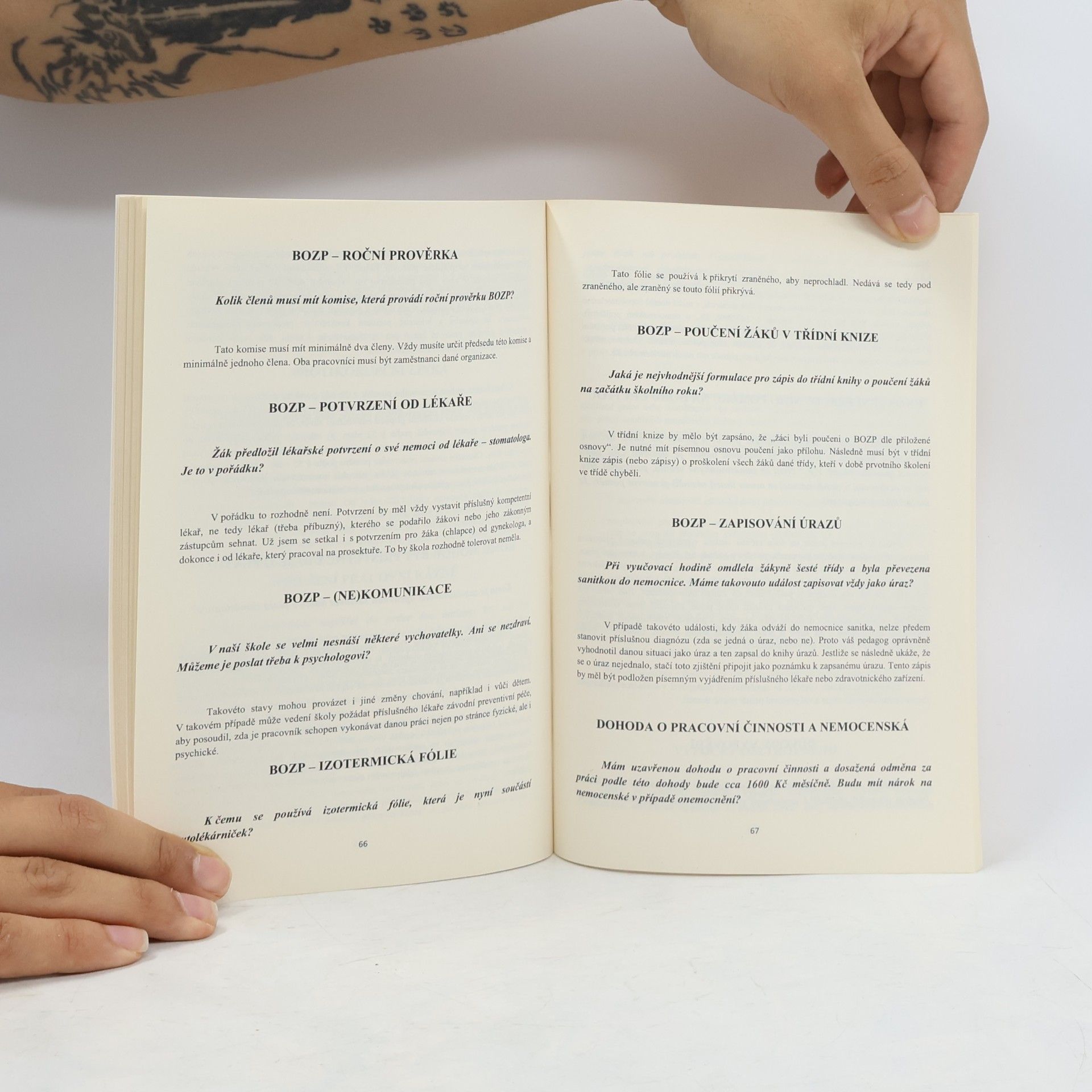 Autorenkollektiv Problémy ve školství (otázky a odpovědi) 33