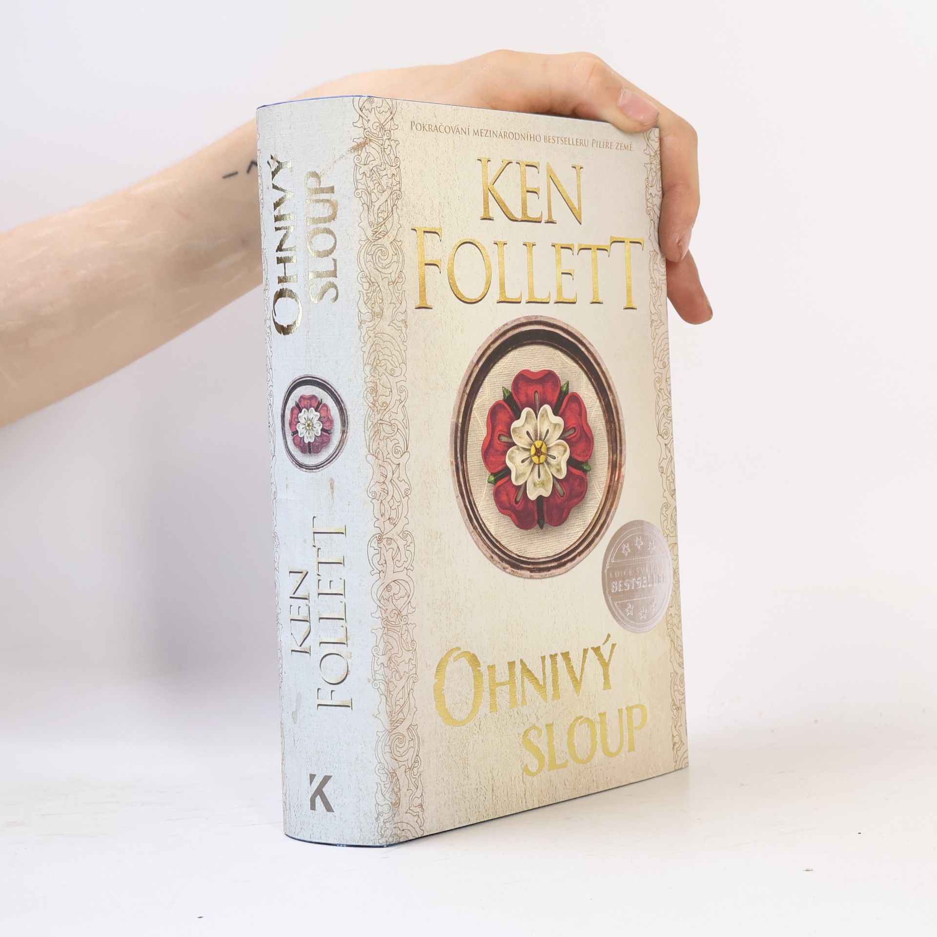 Ken Follett Ohnivý sloup