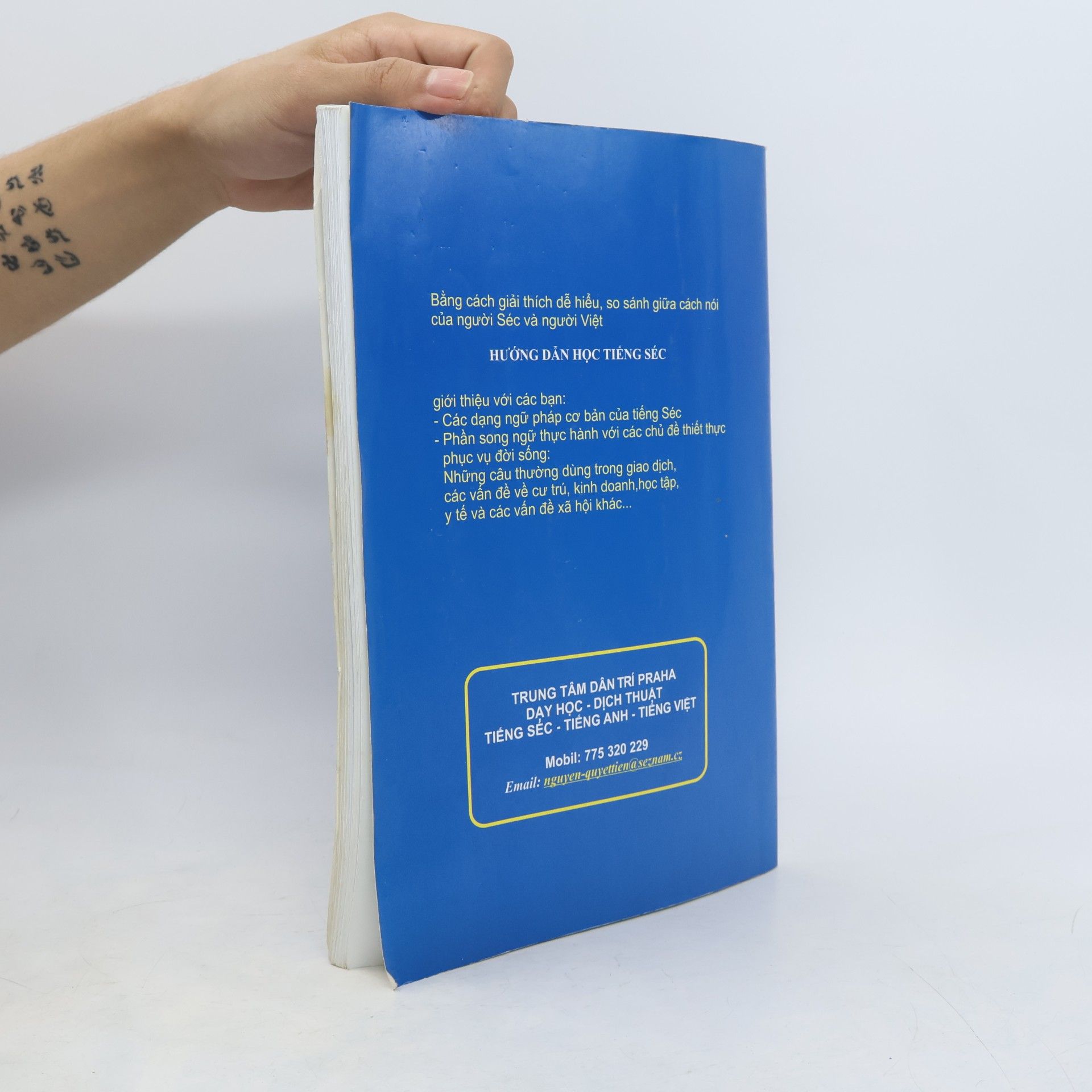 Quyết Tiến Nguyễn Hướng dẫn học tiếng séc. Tập 1
