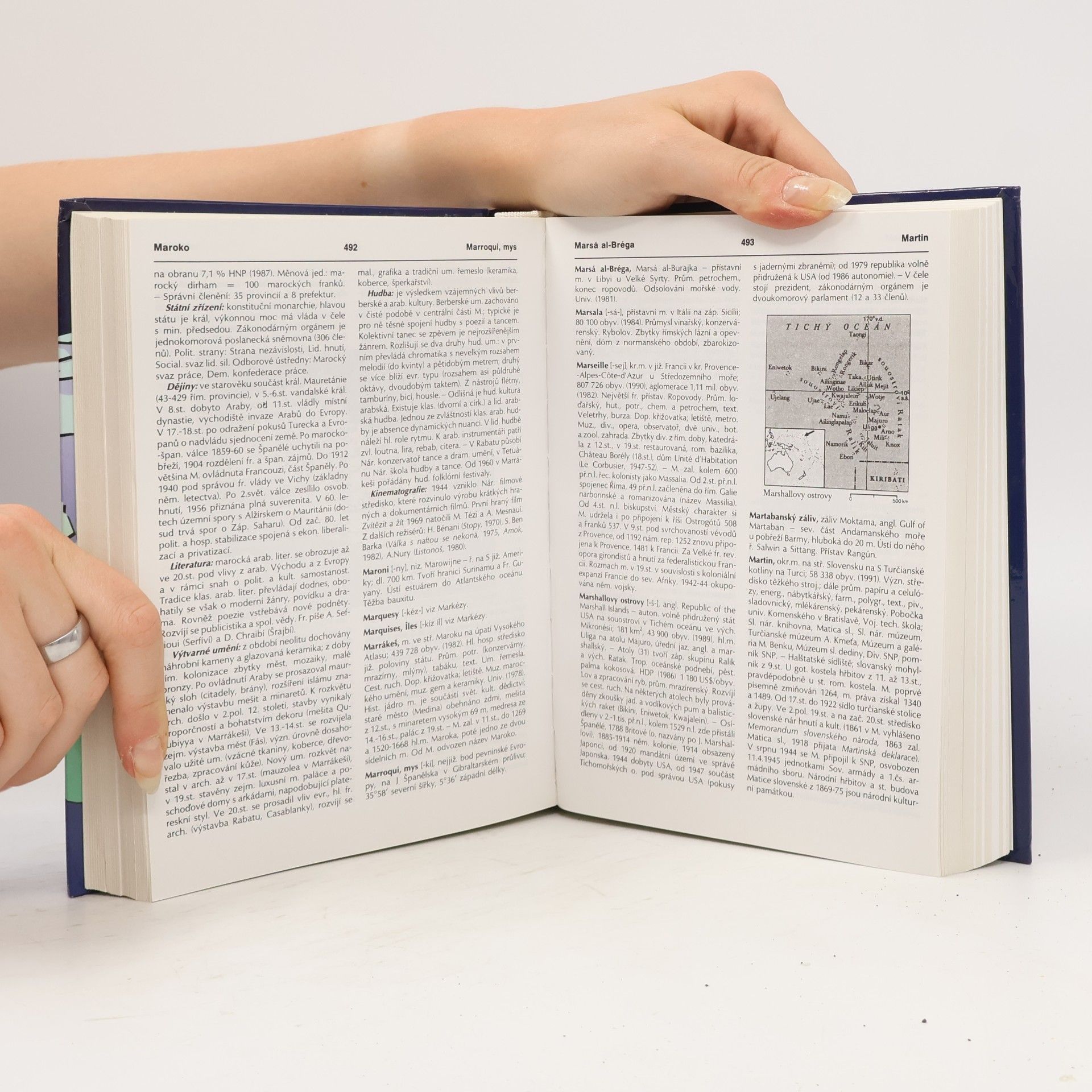 Collectif d'auteurs Gegrafický místopisný slovník světa