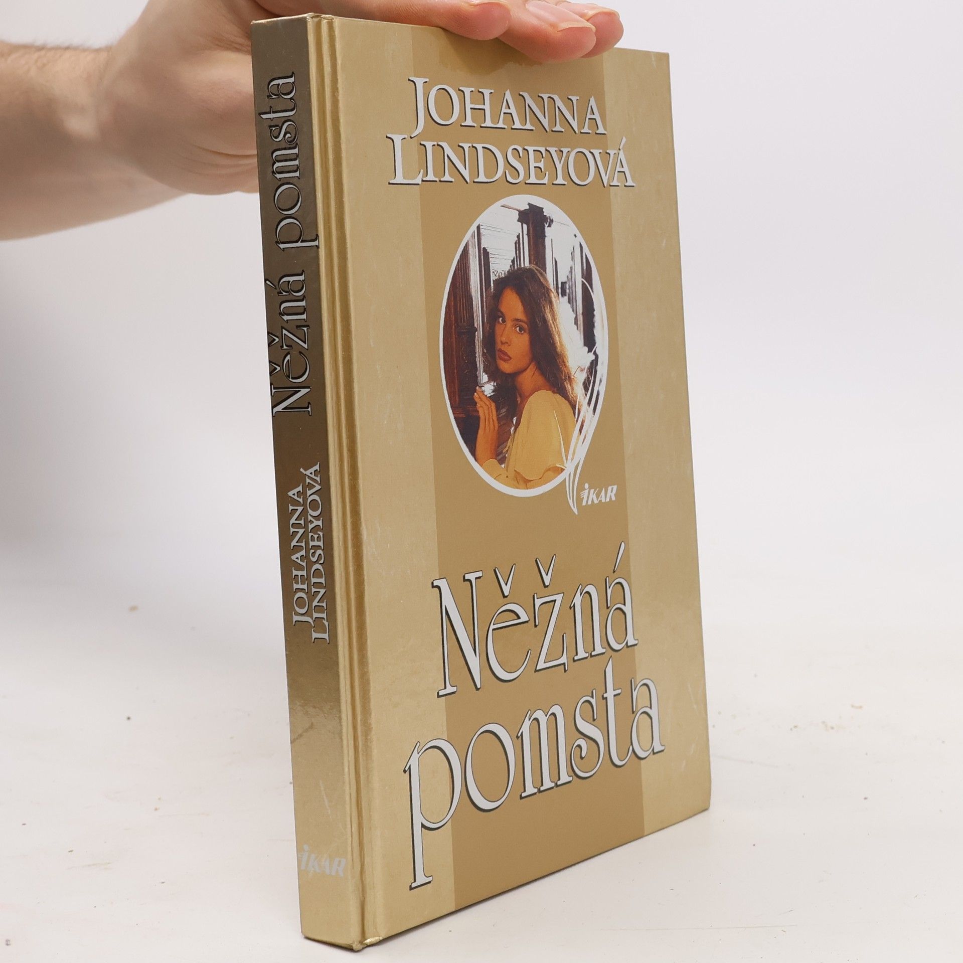 Johanna Lindsey Něžná pomsta