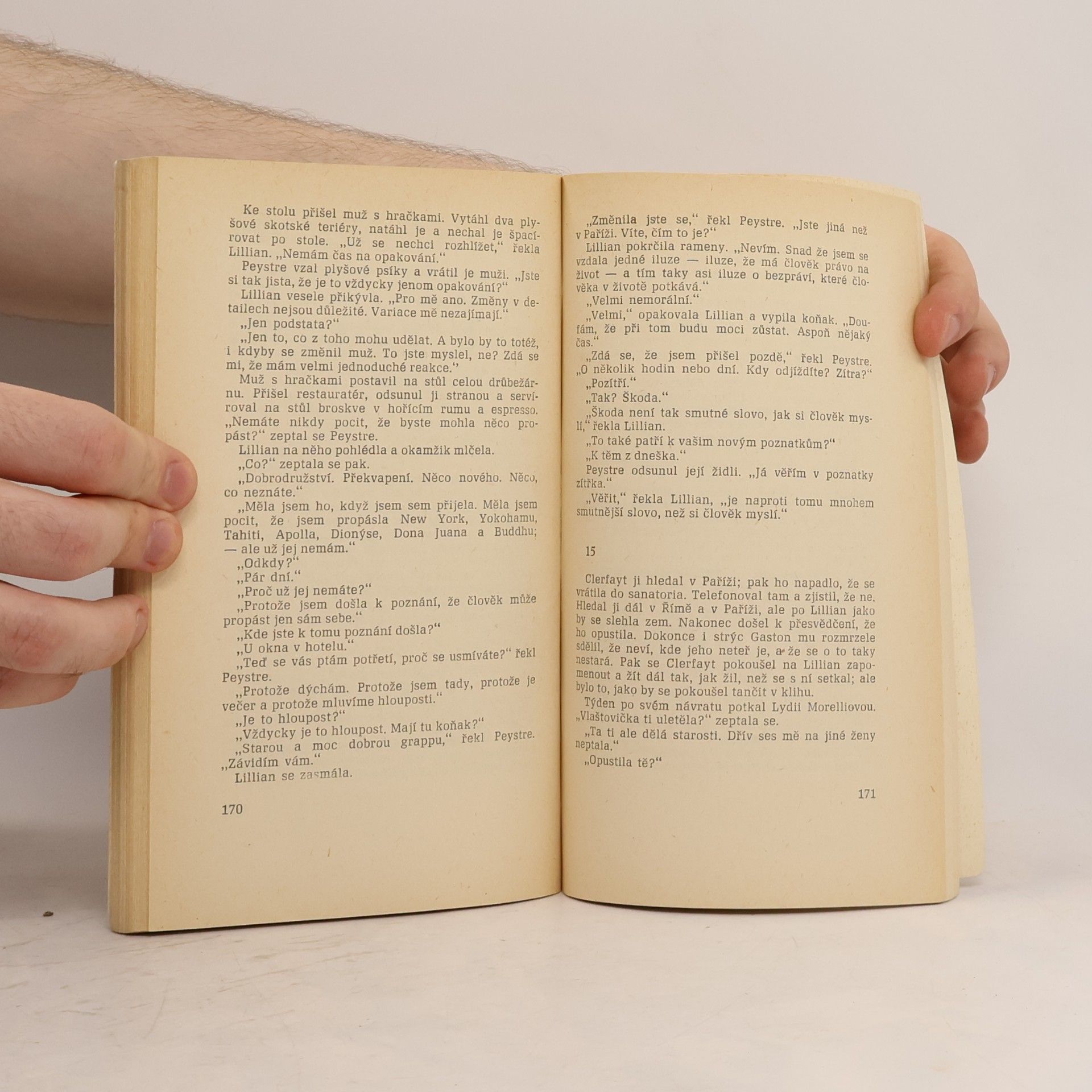Erich Maria Remarque Nebe nezná vyvolených