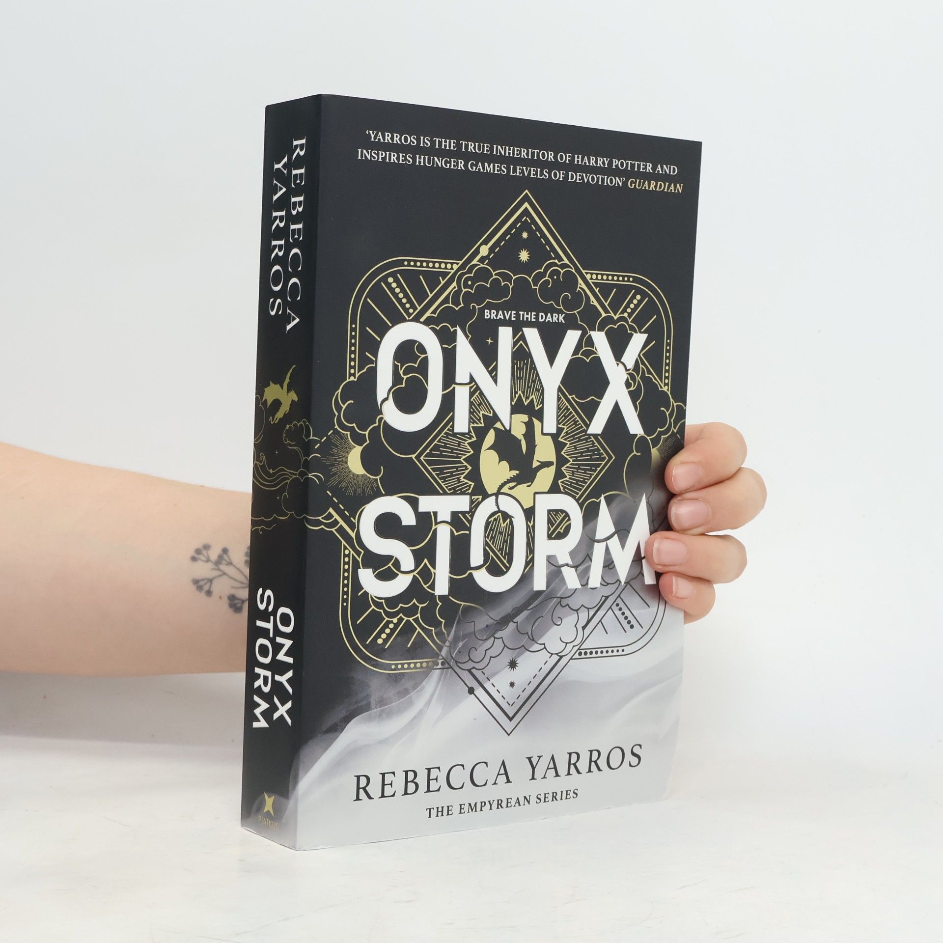 Rebecca Yarros Onyx Storm