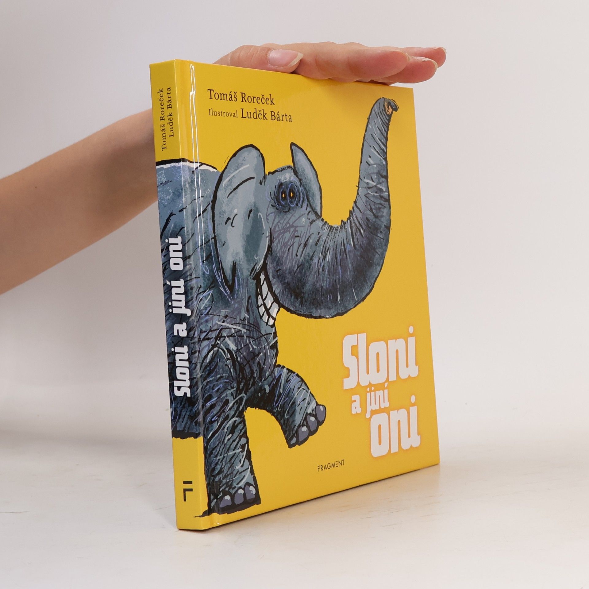 Tomáš Roreček Sloni a jiní oni
