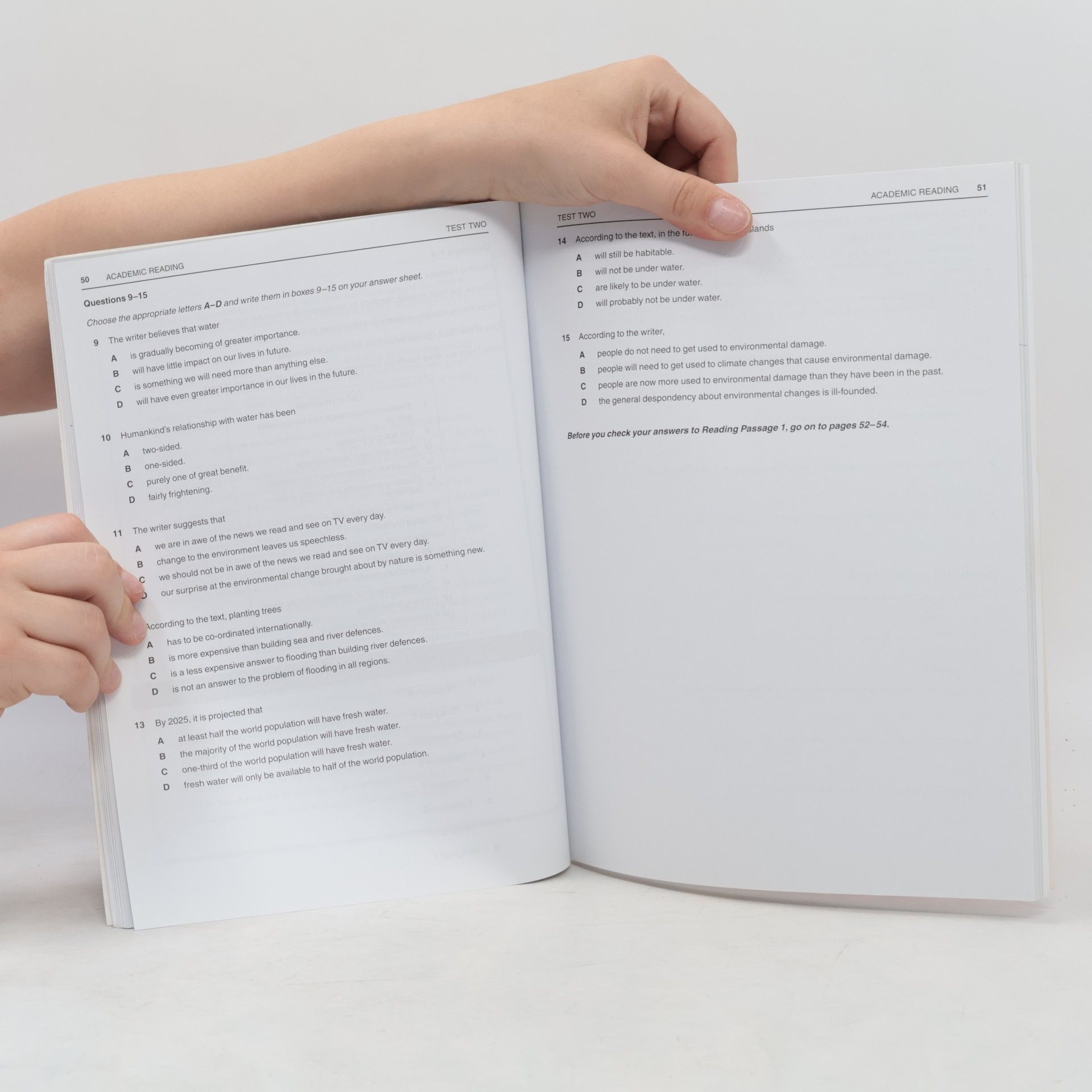 Sam McCarter IELTS Testbuilder with Answer Key