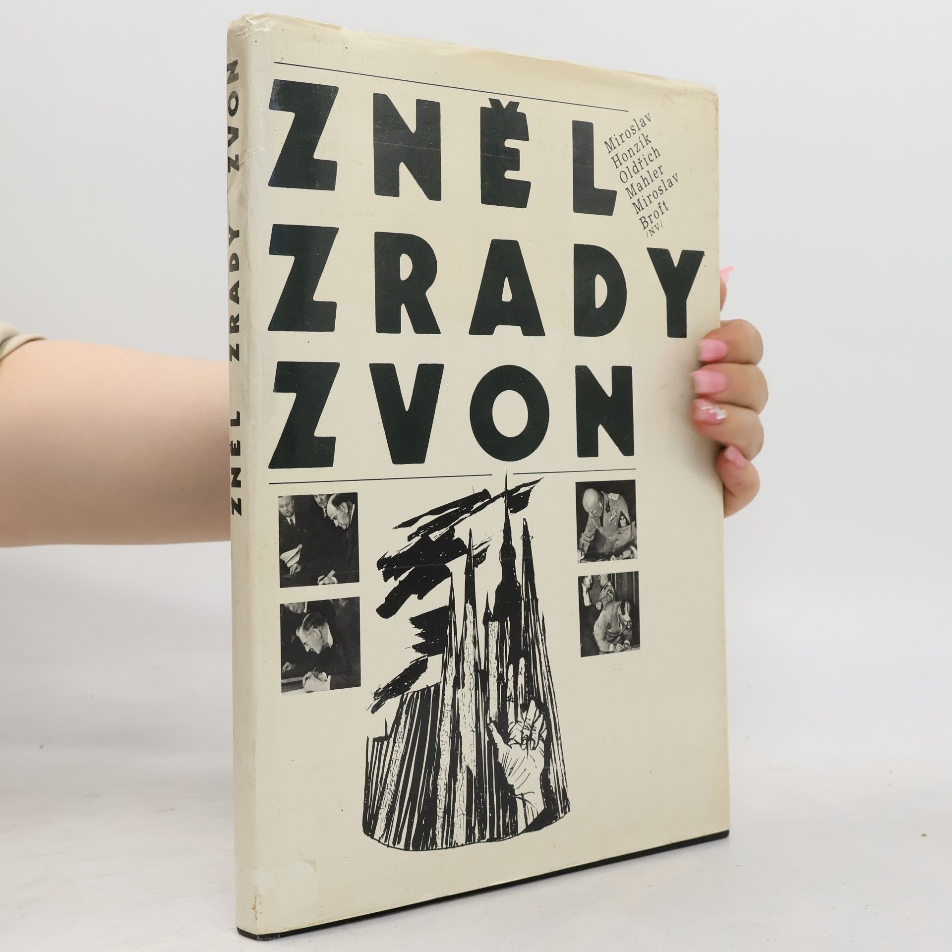 Zněl zrady zvon