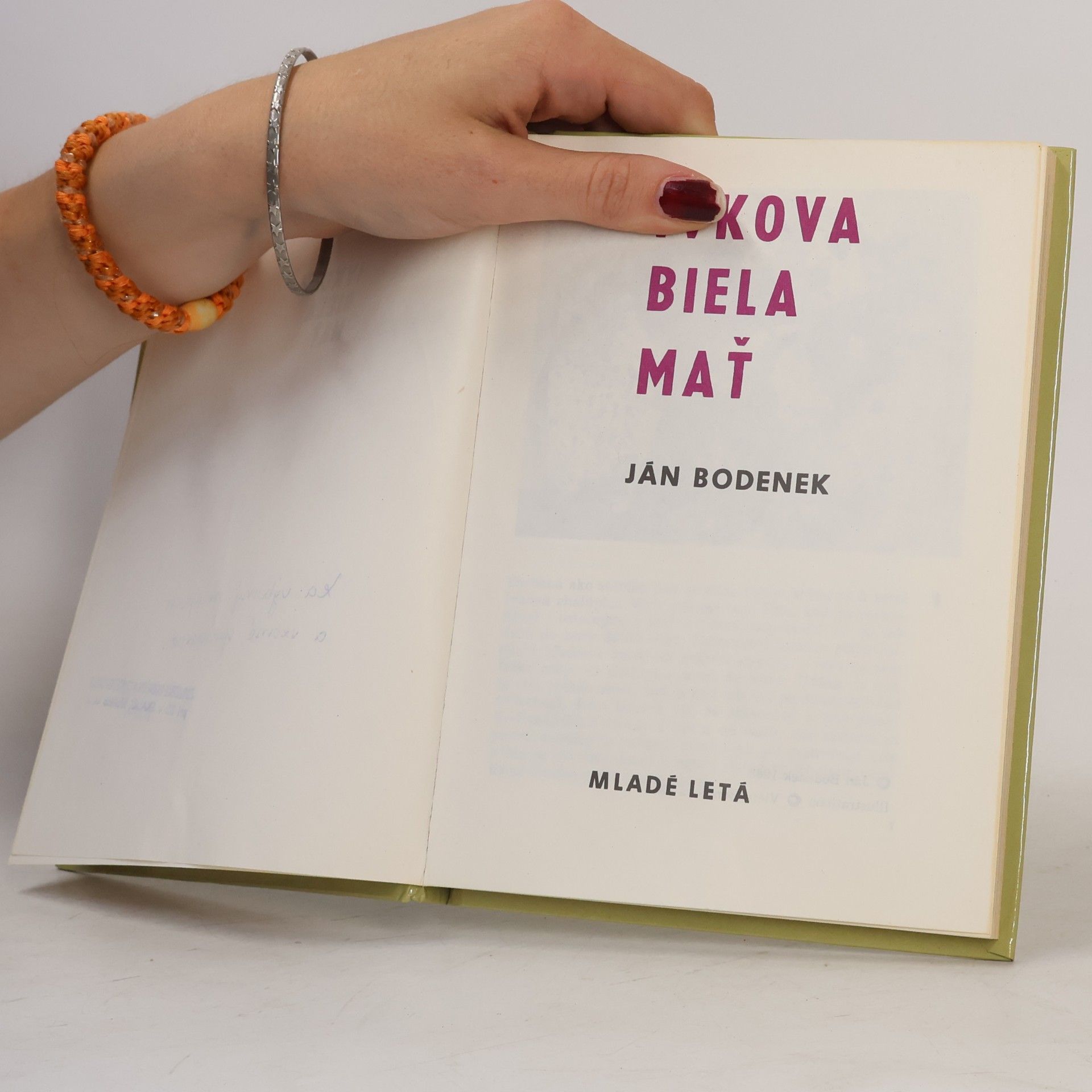 Viera Bombová Ivkova biela mať