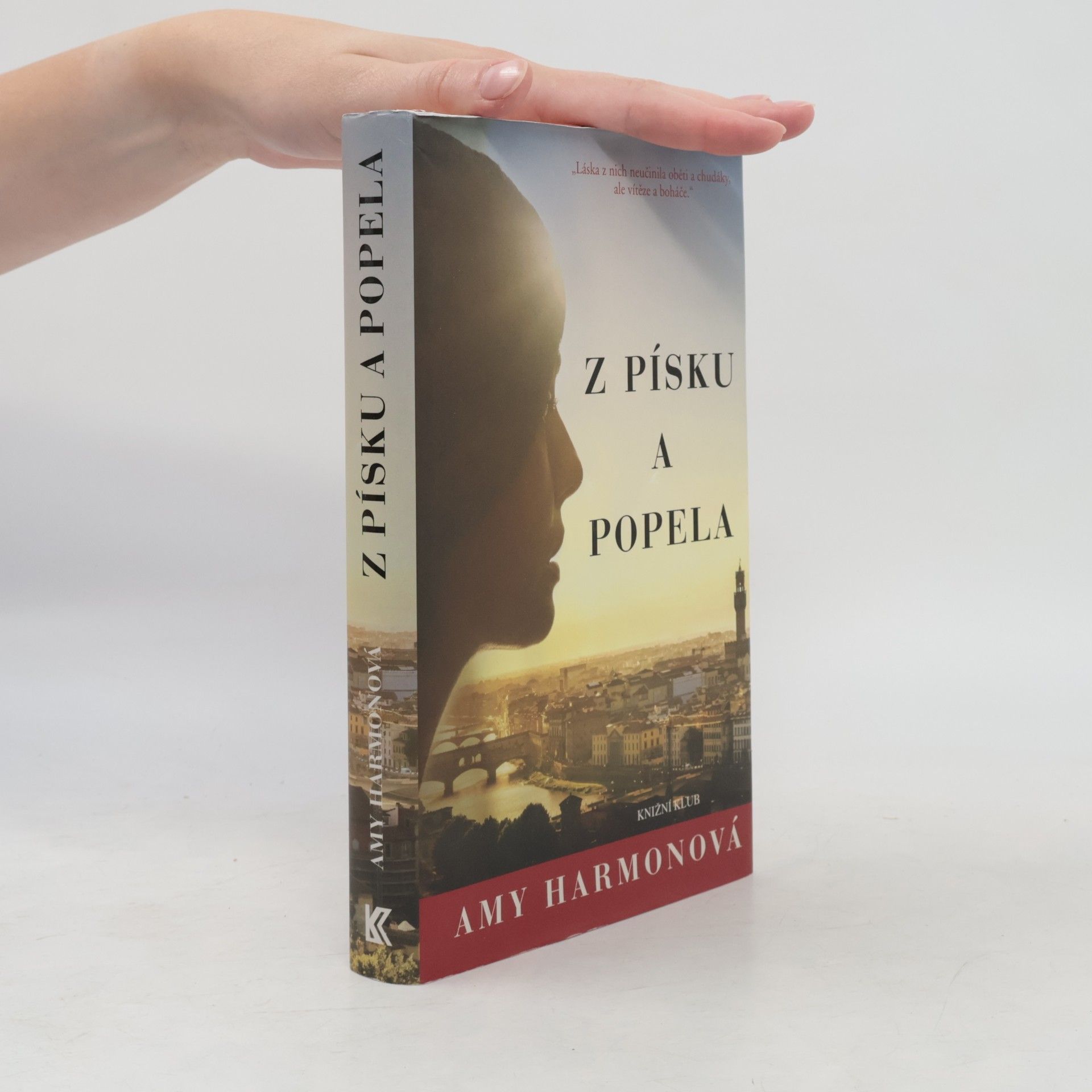 Z písku a popela