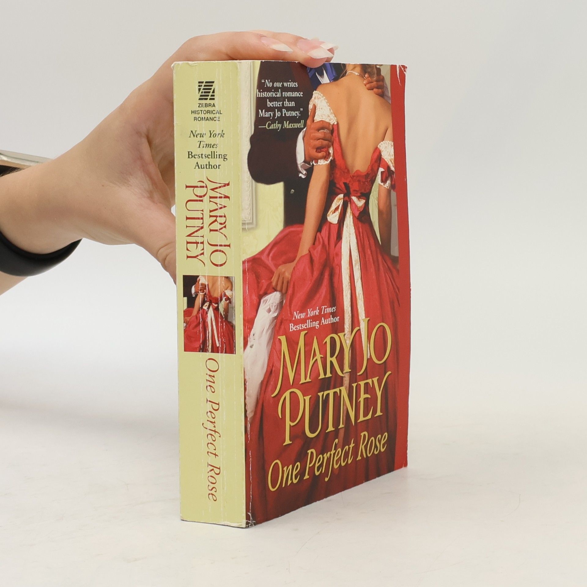 Mary Jo Putney One Perfect Rose