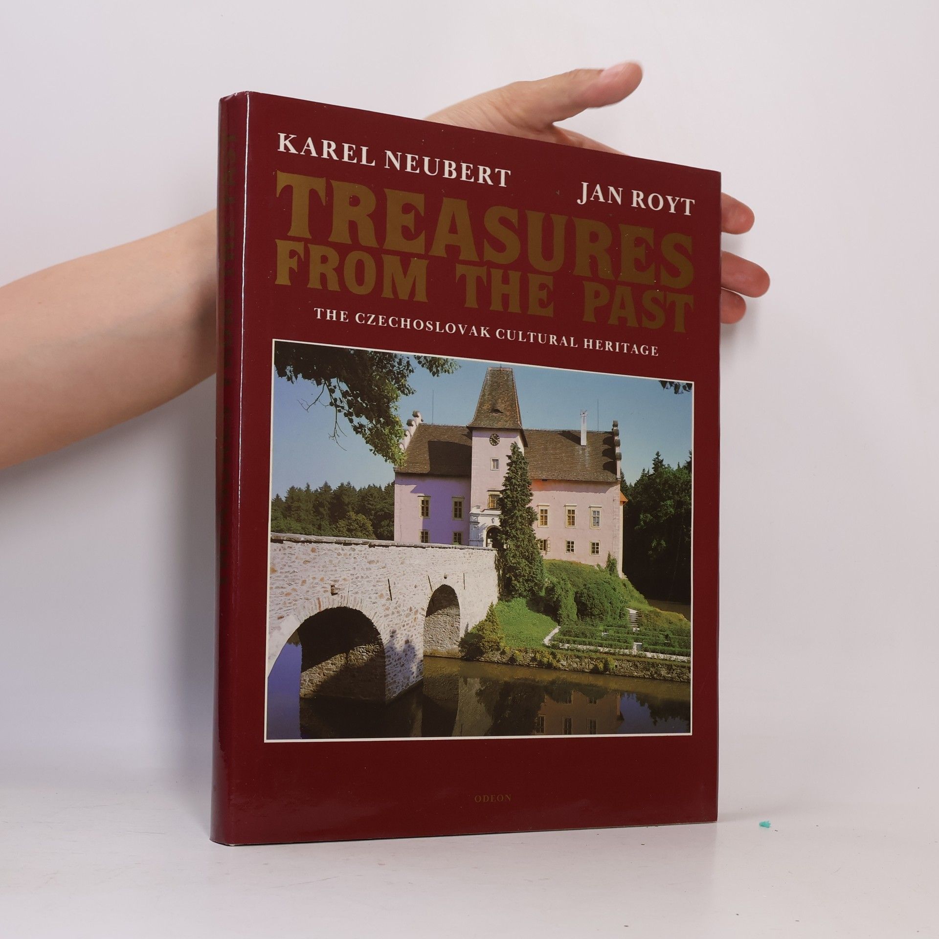 Michael Hecht Treasures from the Past: The Czechoslovak Cultural Heritage
