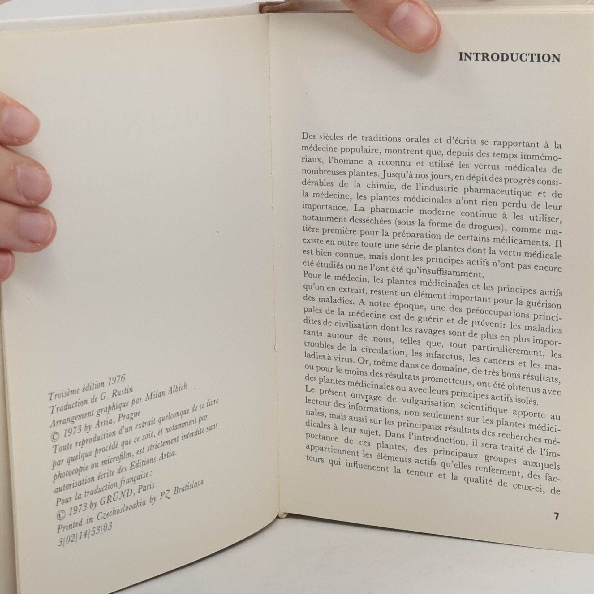 František Starý Plantes médicinales : atlas illustré