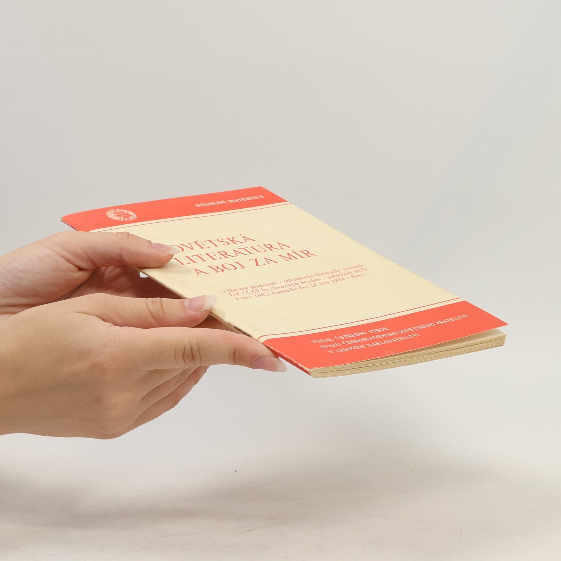 Autorenkollektiv Sovětská literatura a boj za mír