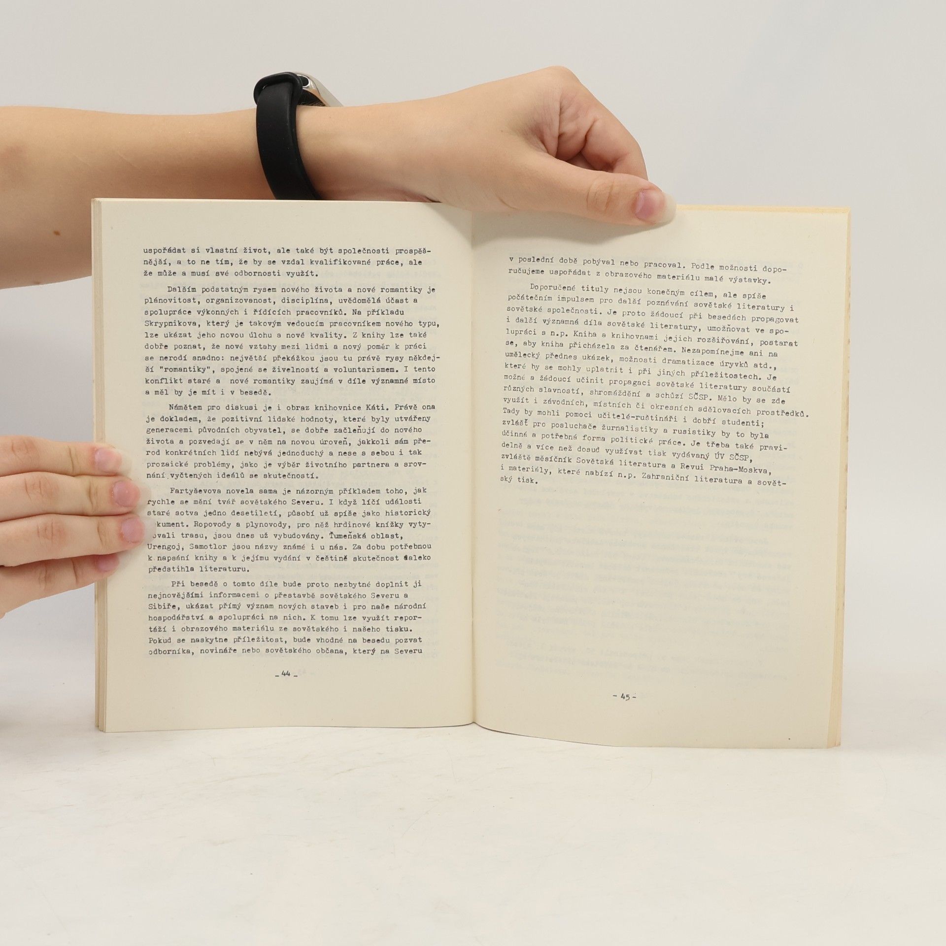 Autorenkollektiv Sovětská literatura a boj za mír