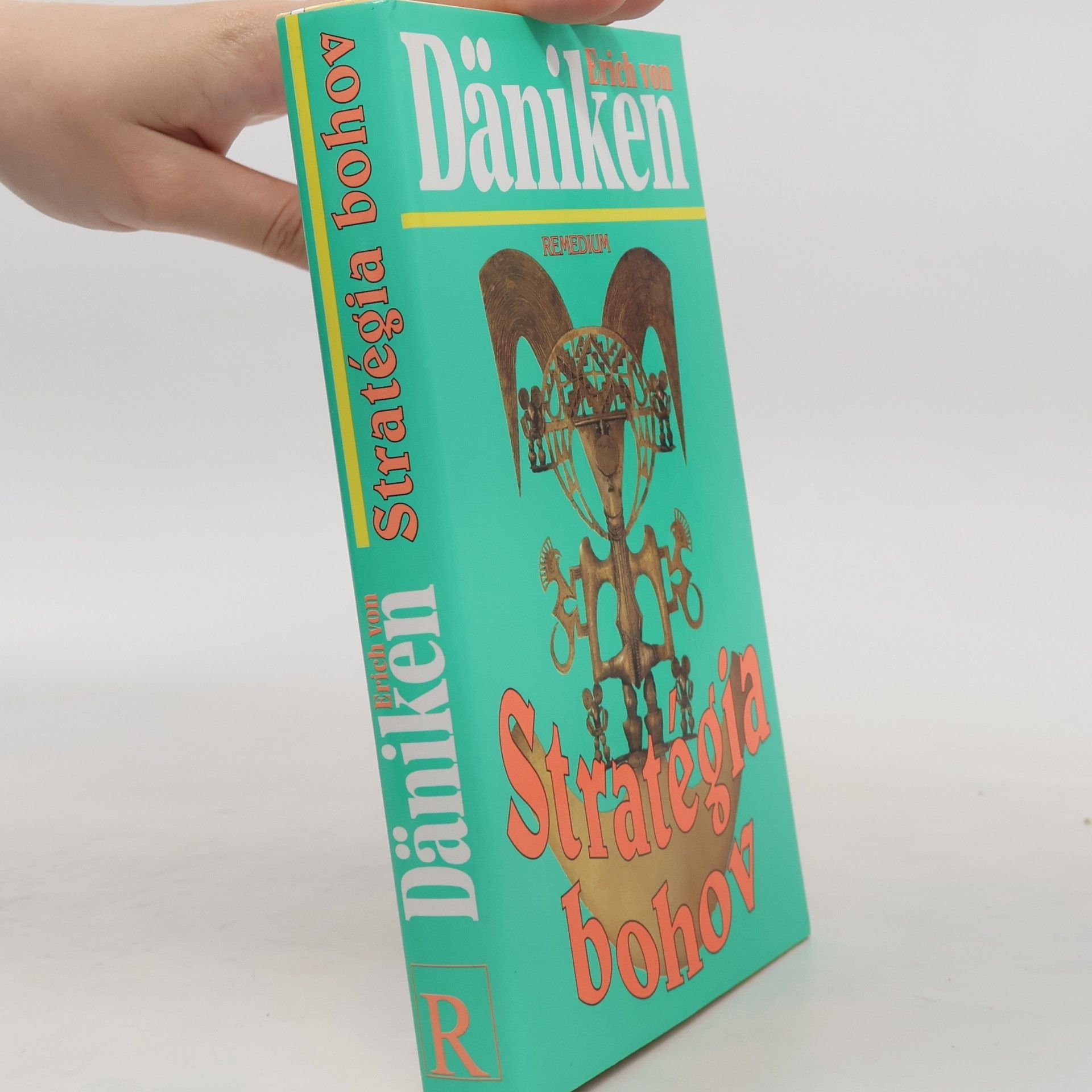 Erich von Däniken Stratégia bohov