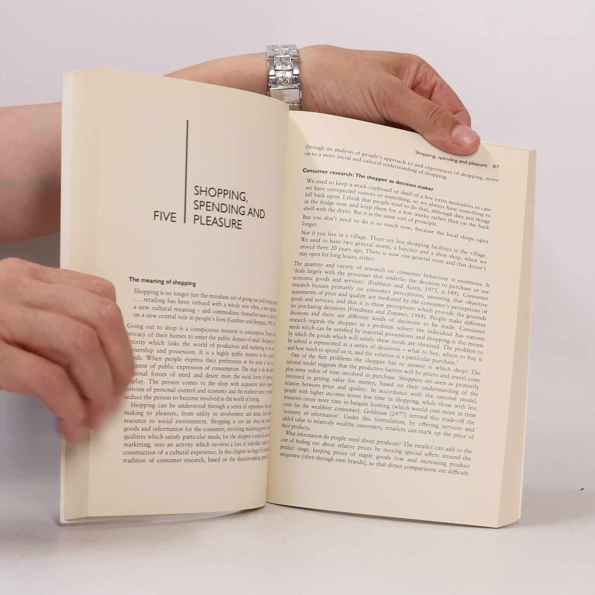 Peter Kenneth Lunt Mass Consumption and Personal Identity
