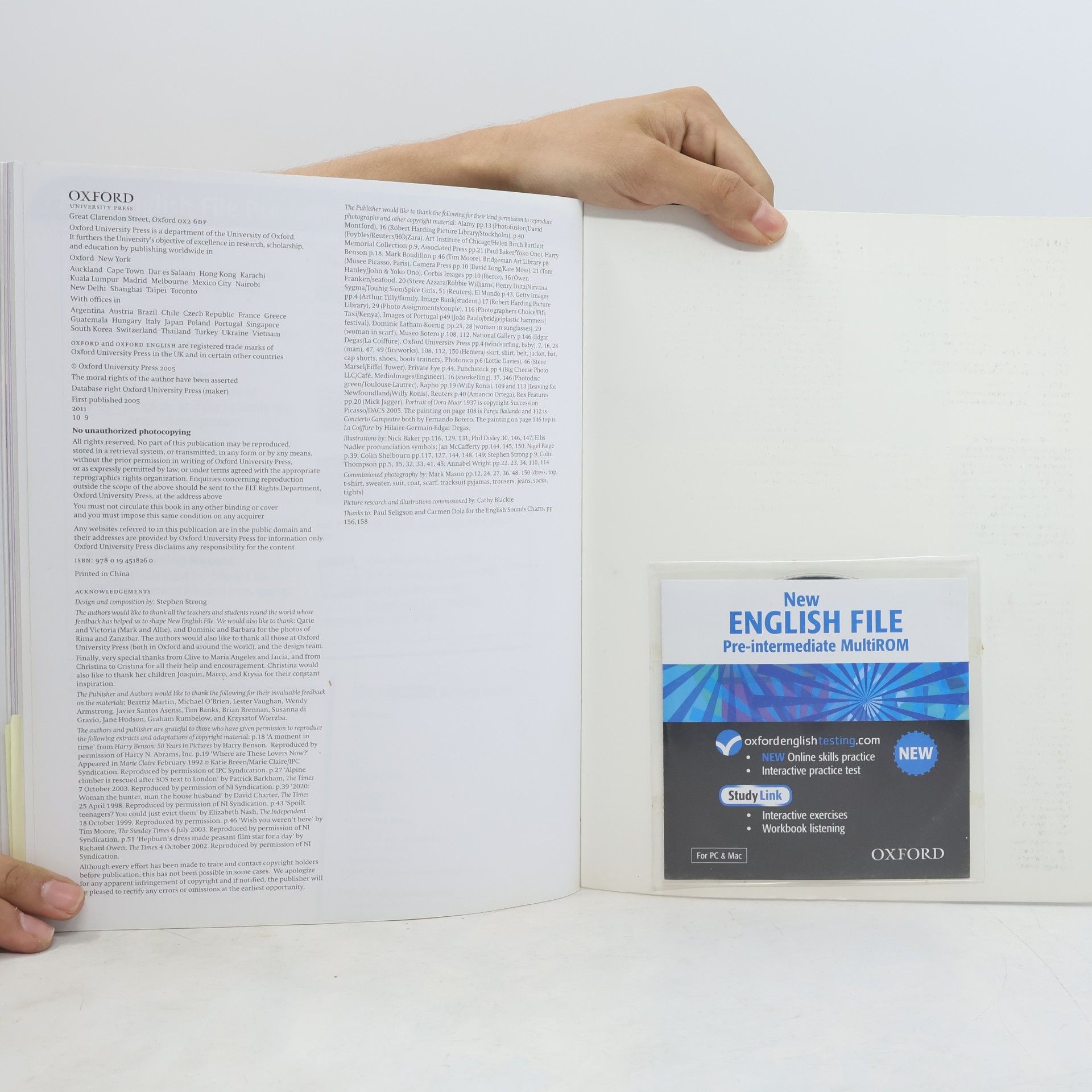 Paul Seligson New English file. Pre-intermediate Multipack A