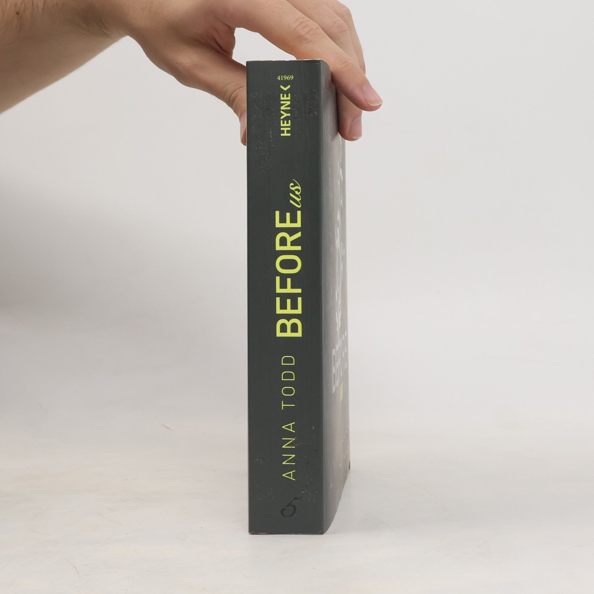 Anna Todd After 5. Before Us