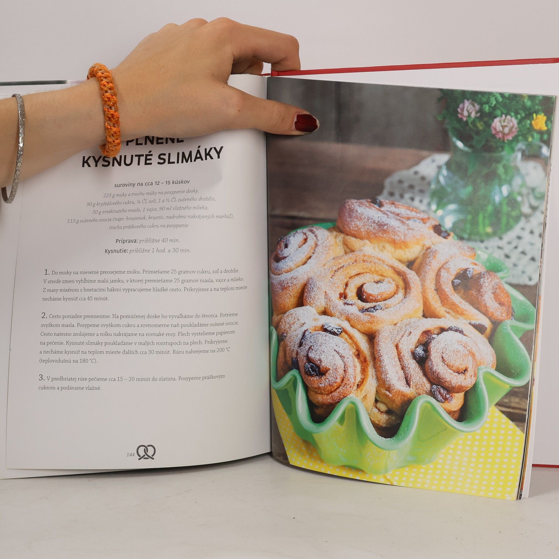 Collectif d'auteurs Chlebíky a pečivo na párty