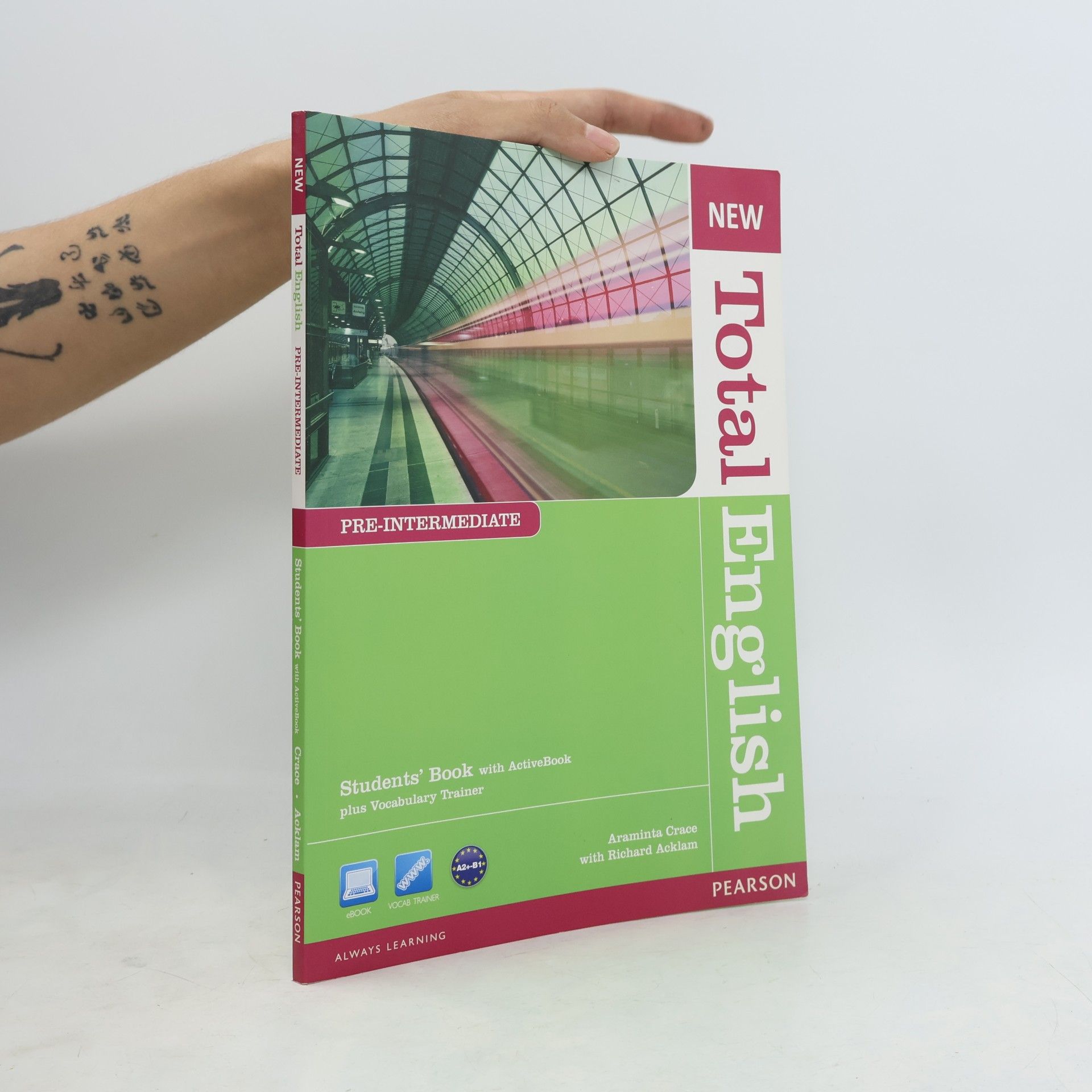 Araminta Crace New Total English: pre-intermediate: student's book