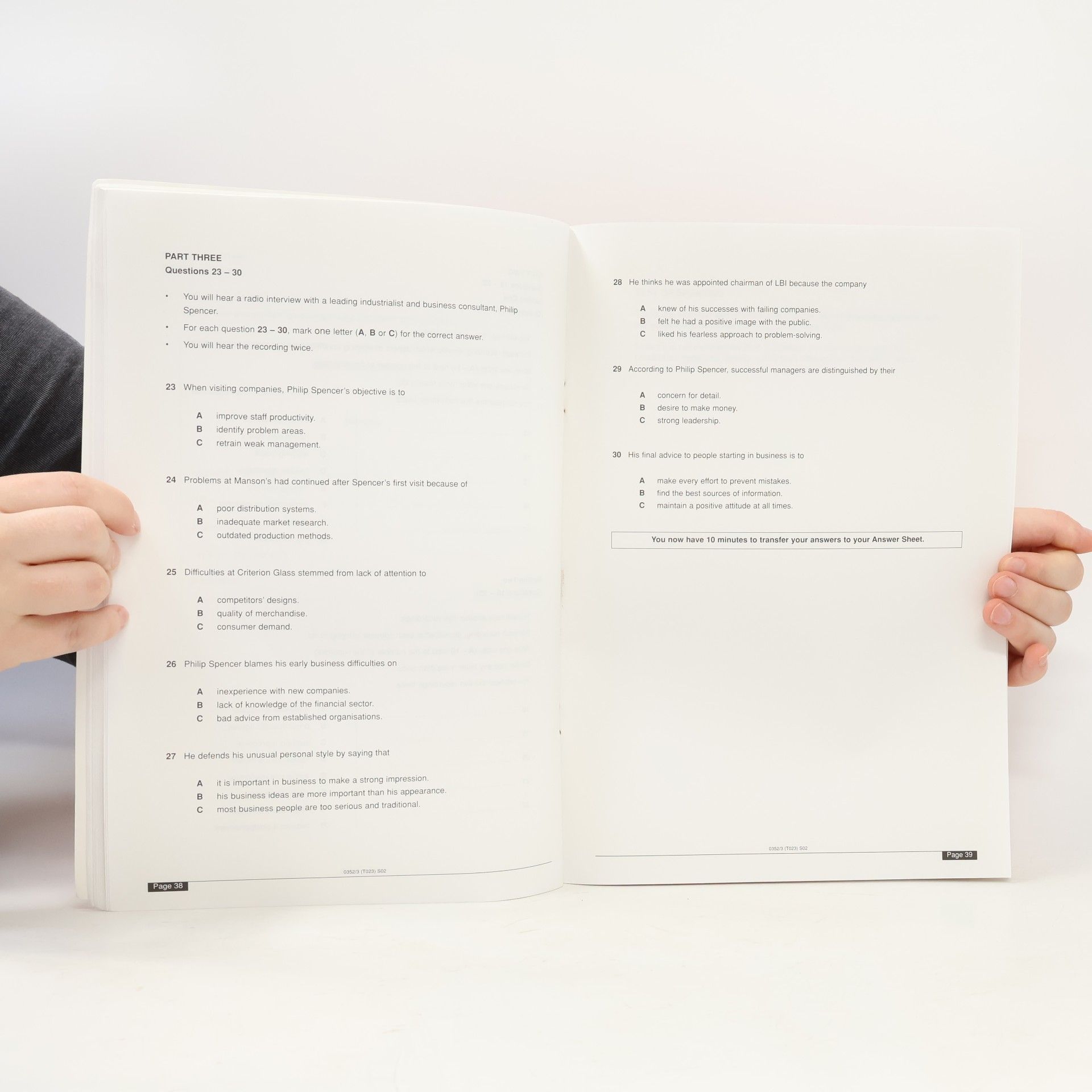 Various authors BEC Vantage. Examination Report & Past Examination Papers