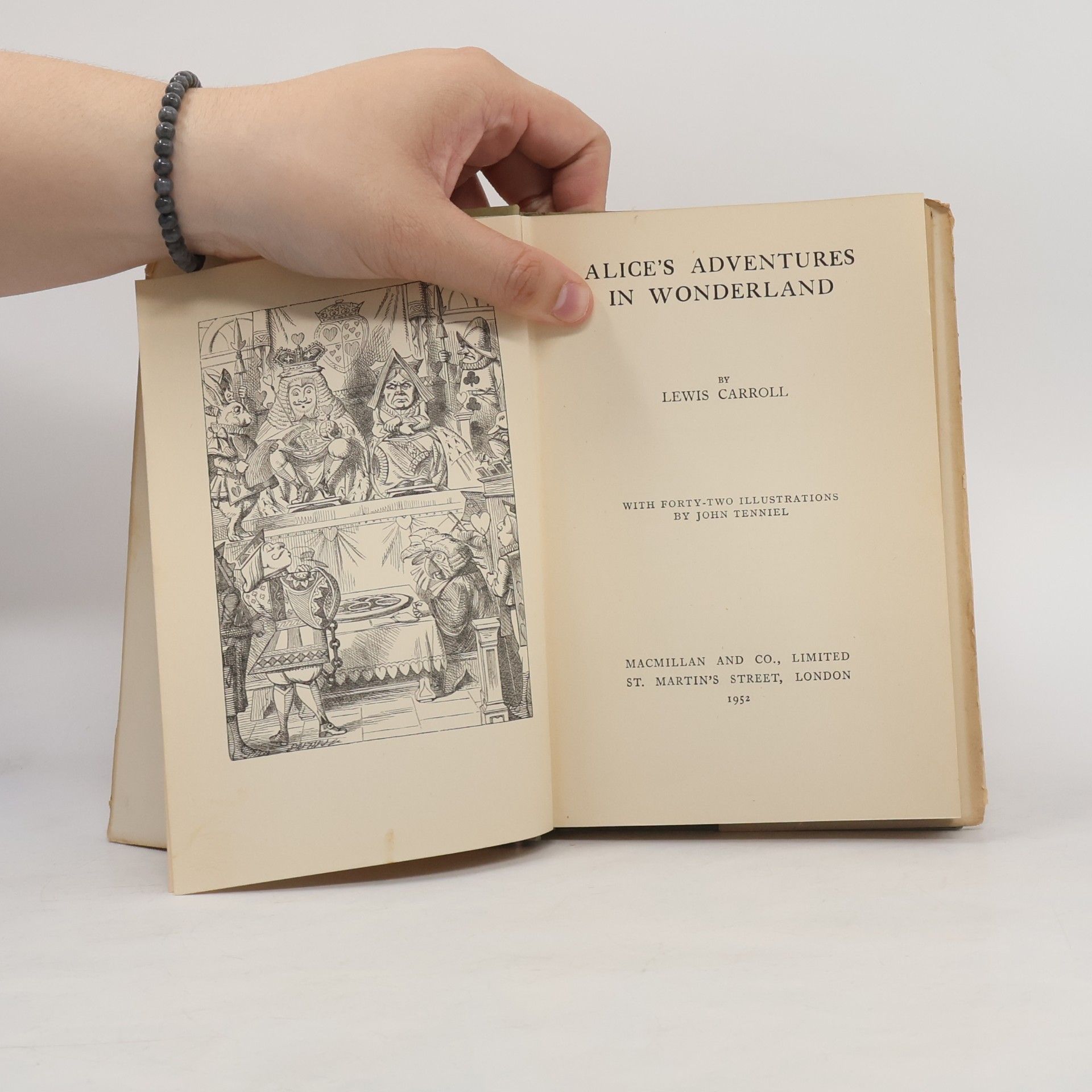 Lewis Carroll Alice's Adventures in Wonderland