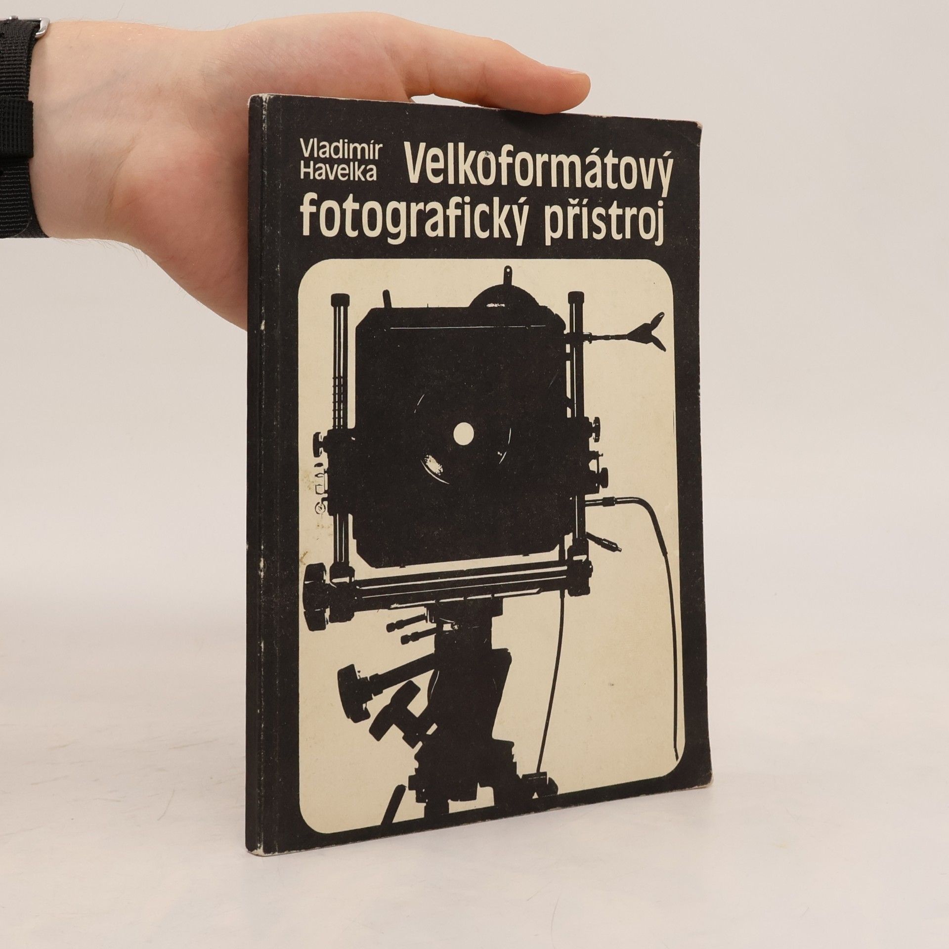 Velkoformátový fotografický přístroj