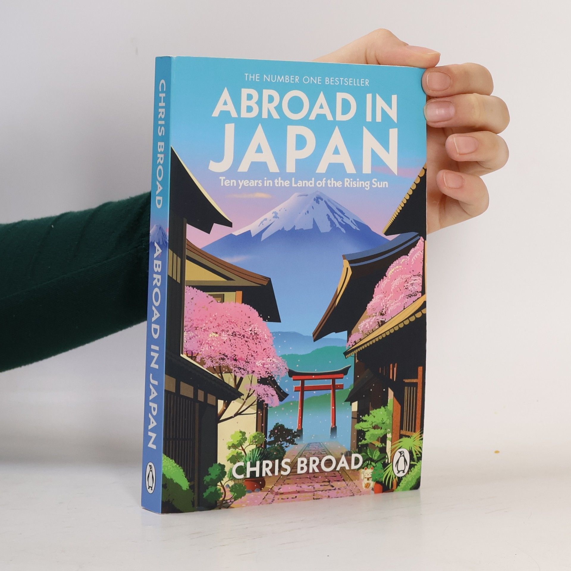 Chris Broad Abroad in Japan