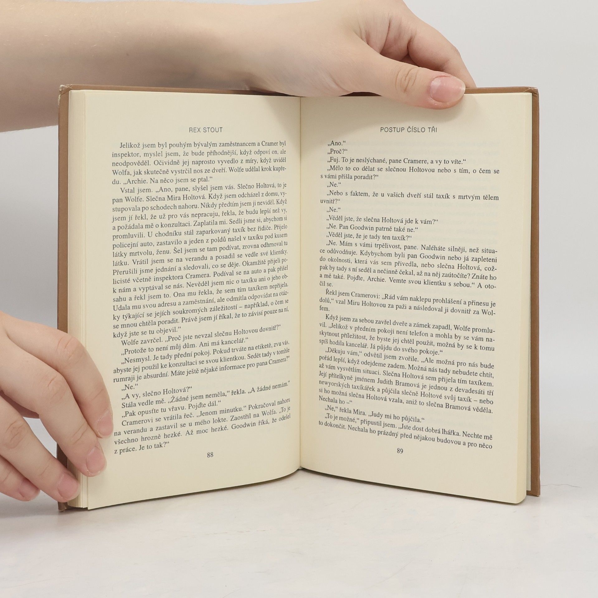 Rex Stout Talíř plný jedu, Postup číslo tři, Vražda mezi kovboji