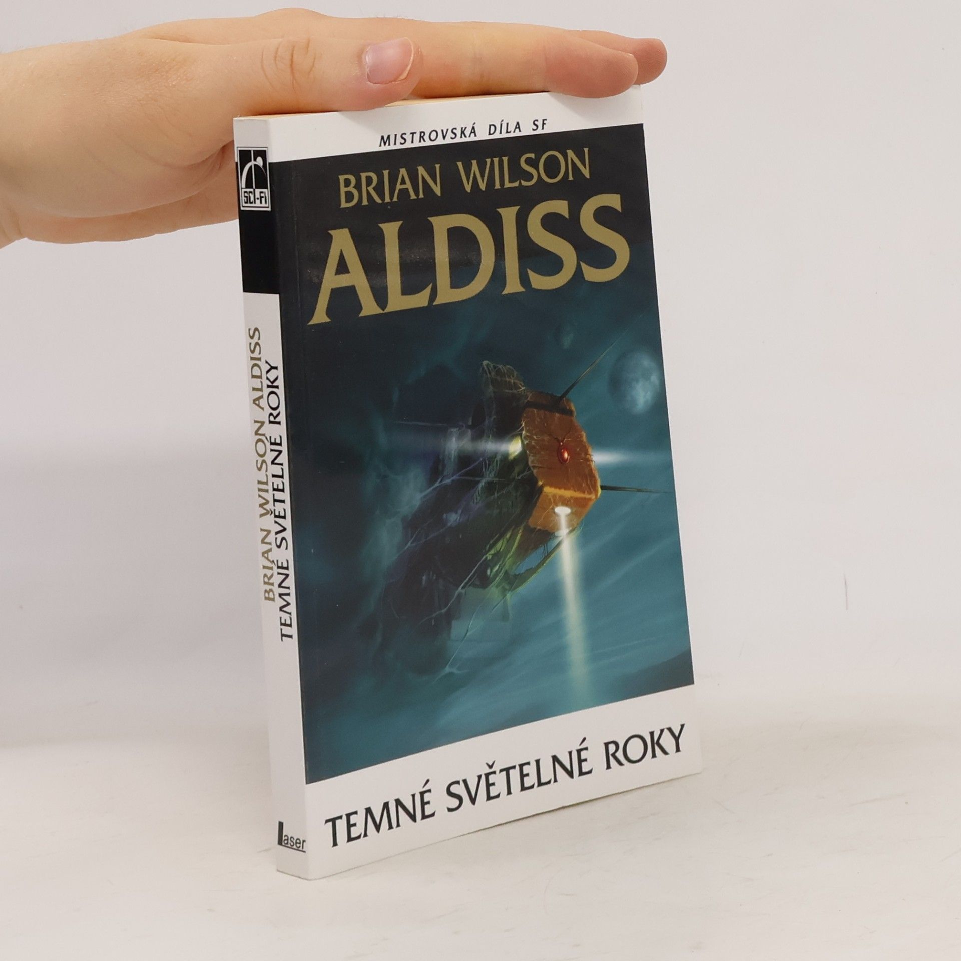 Brian Aldiss Temné světelné roky