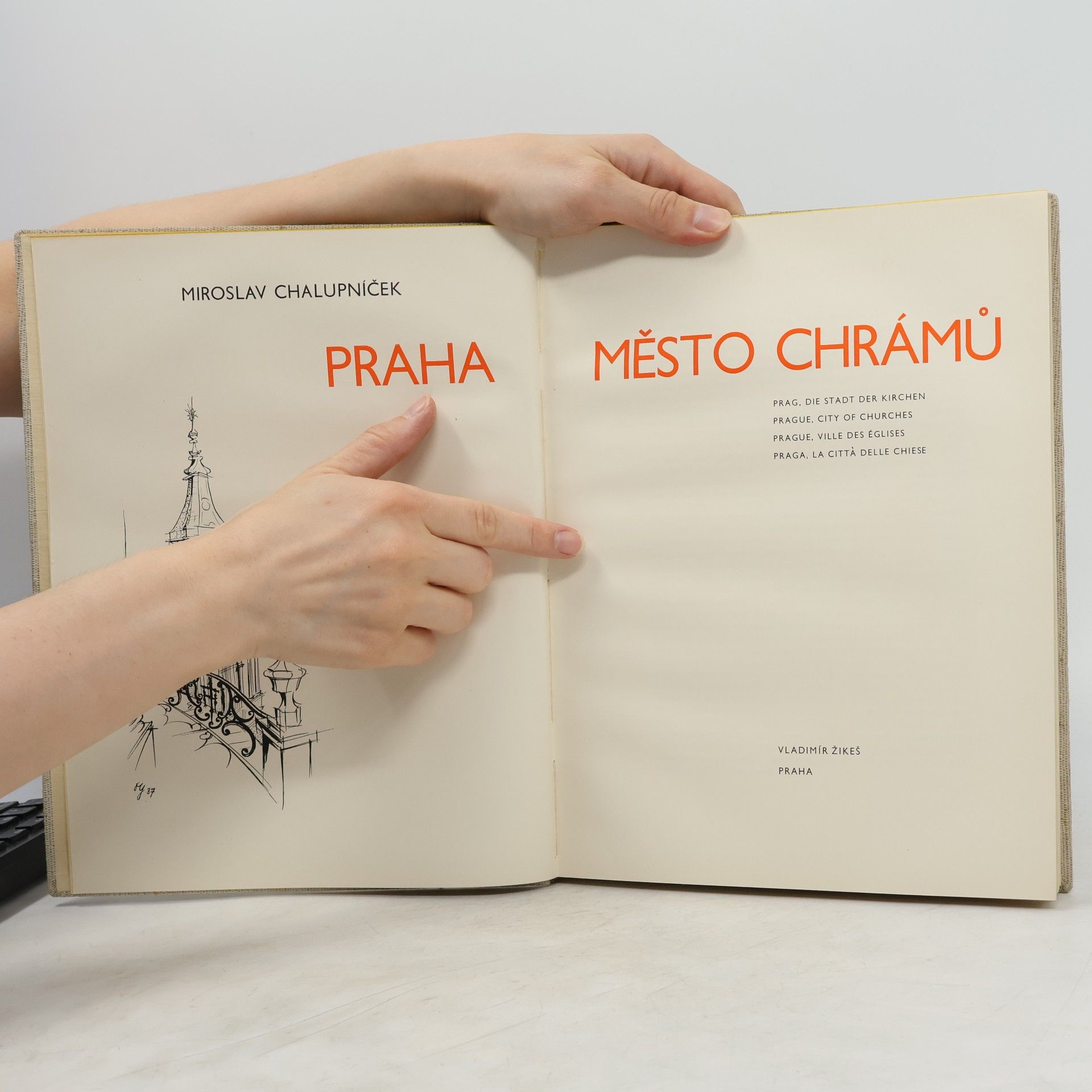 Miroslav Chalupníček Praha, město chrámů