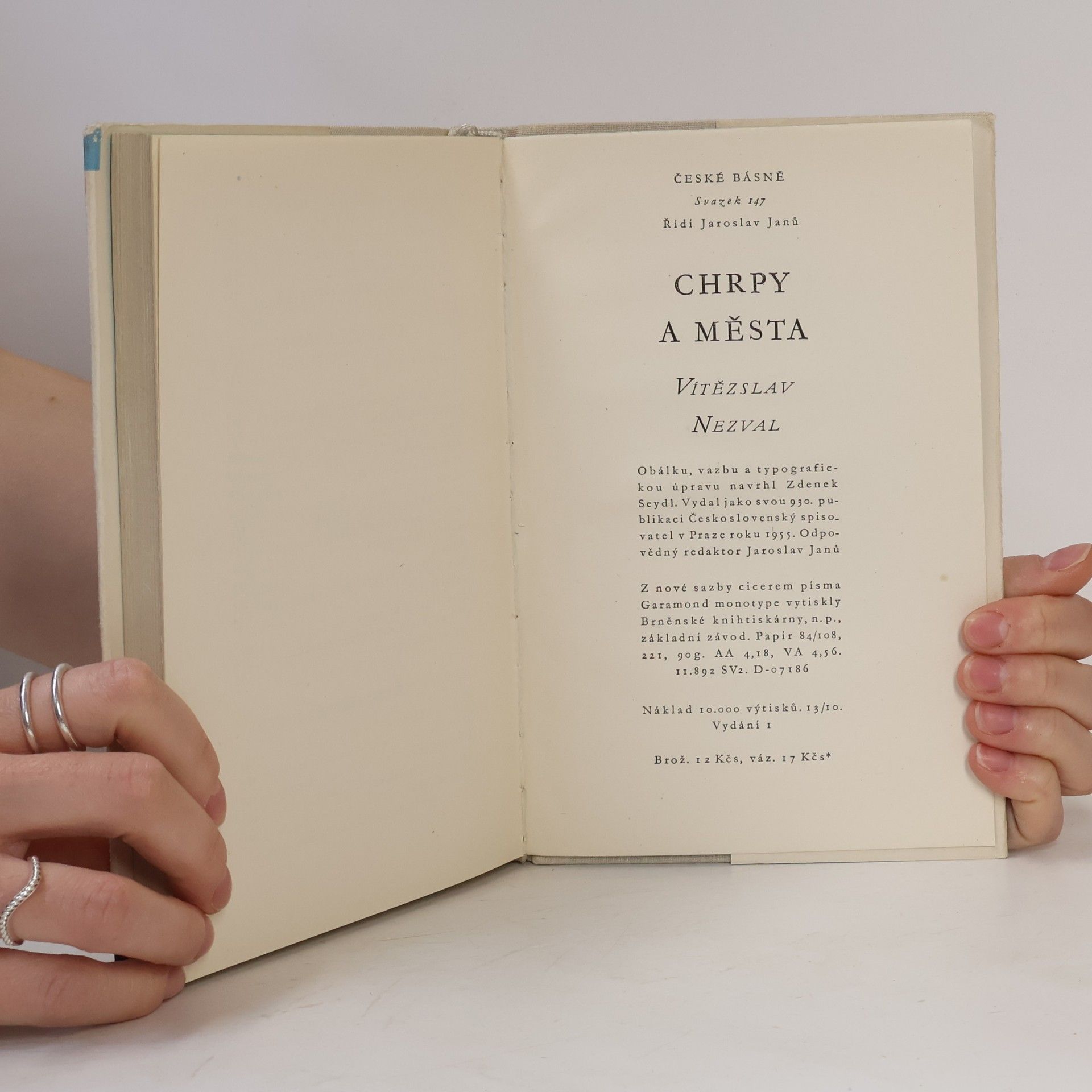Vítězslav Nezval Chrpy a města