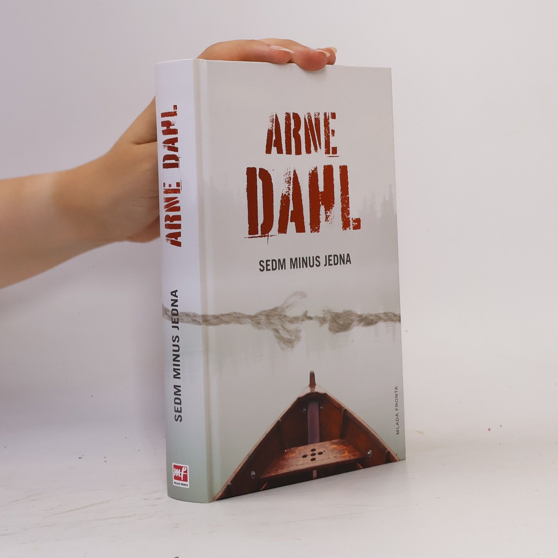 Arne Dahl Sedm minus jedna