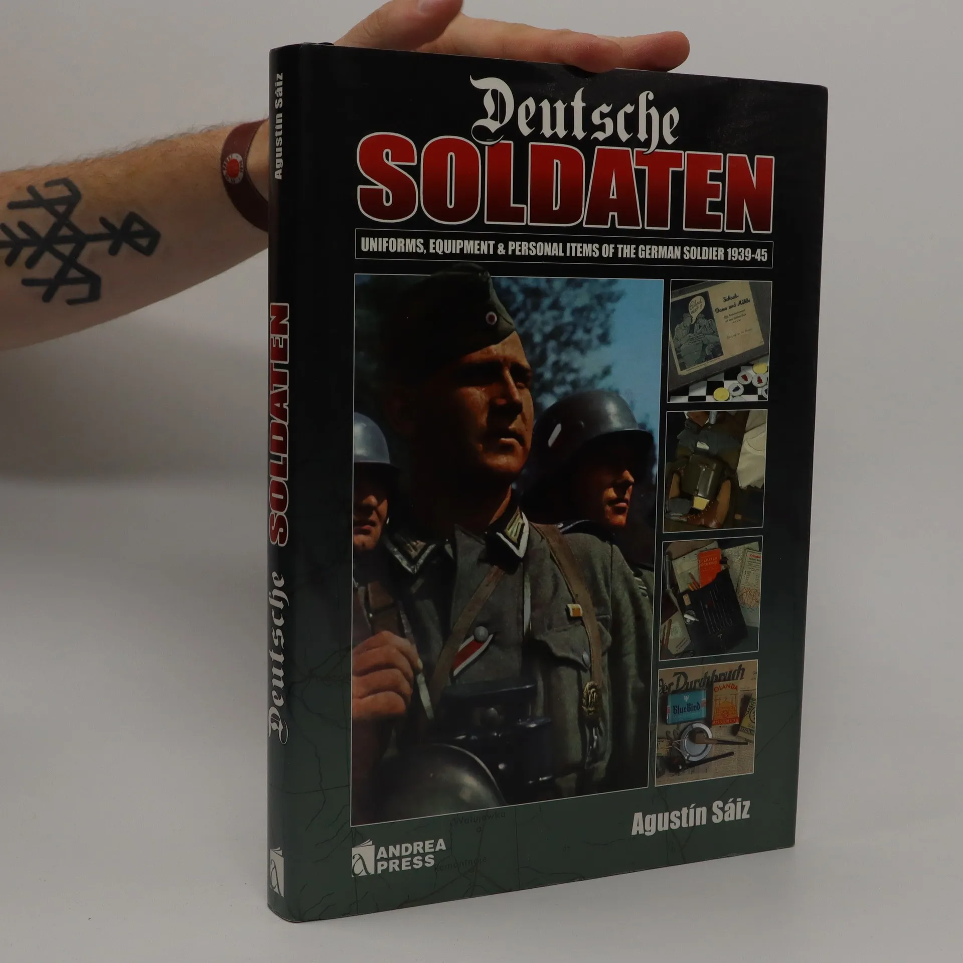 Deutsche Soldaten - Agustín Sáiz - knihobot.cz