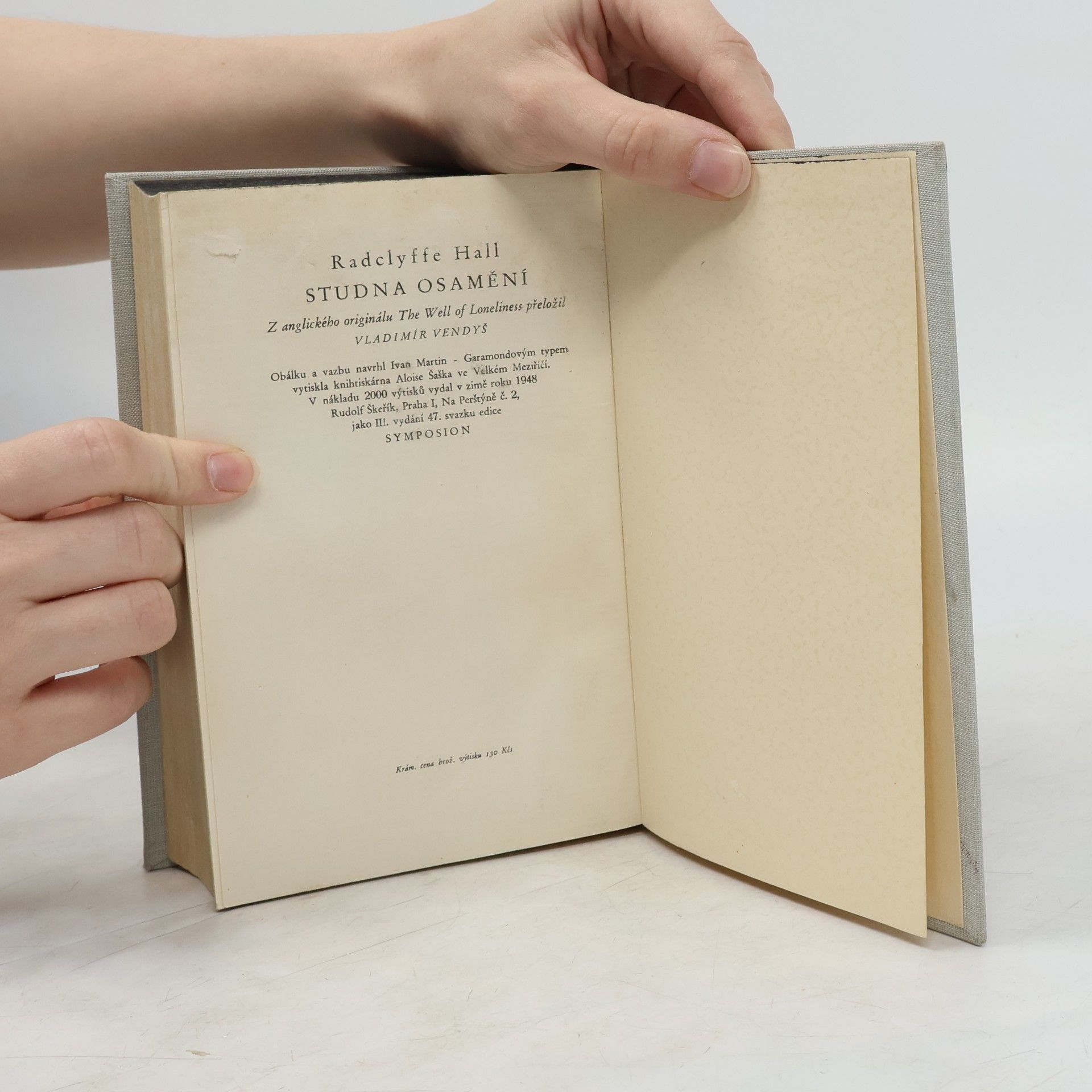 Radclyffe Hall Studna osamění