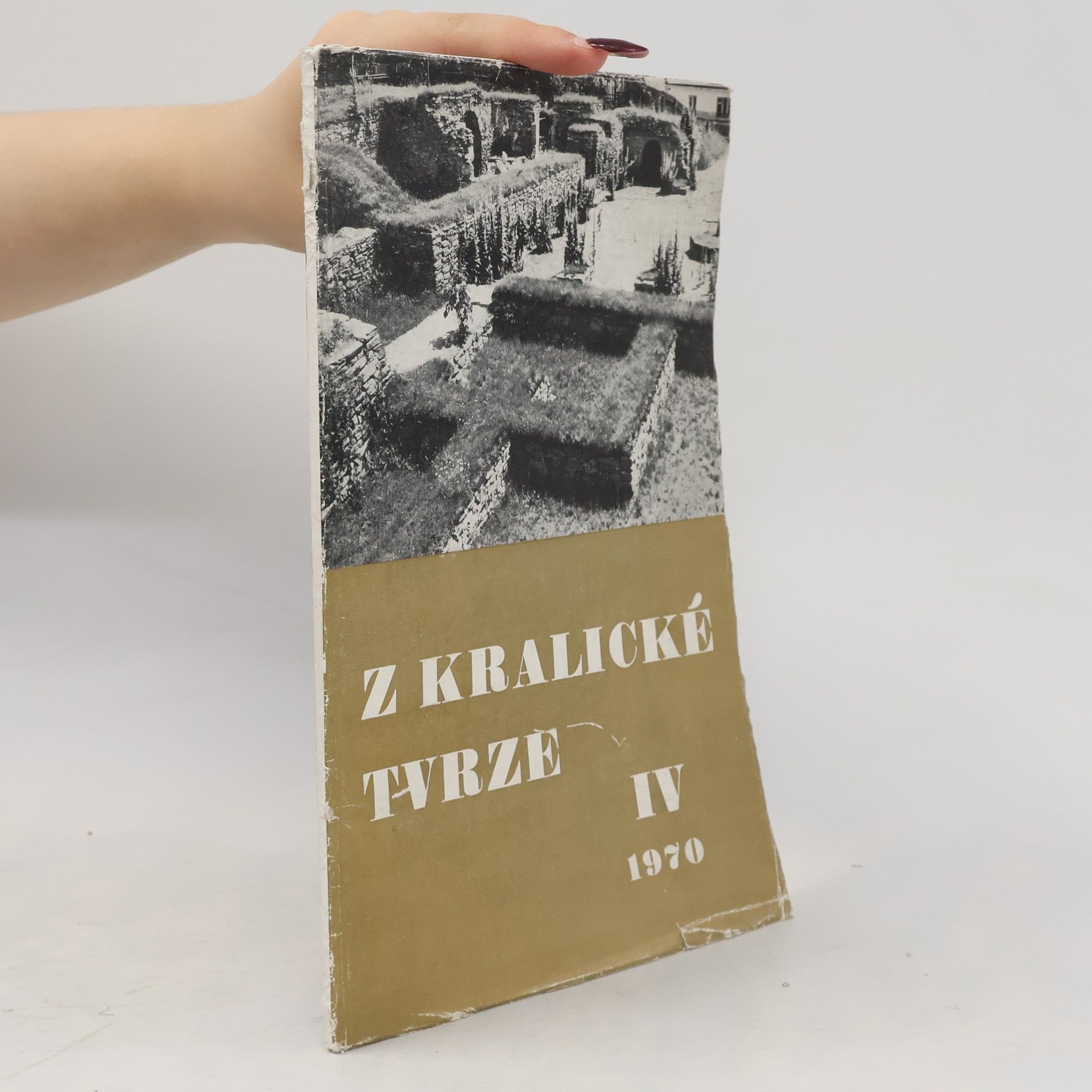 Kolektív autorov Z kralické tvrze IV,