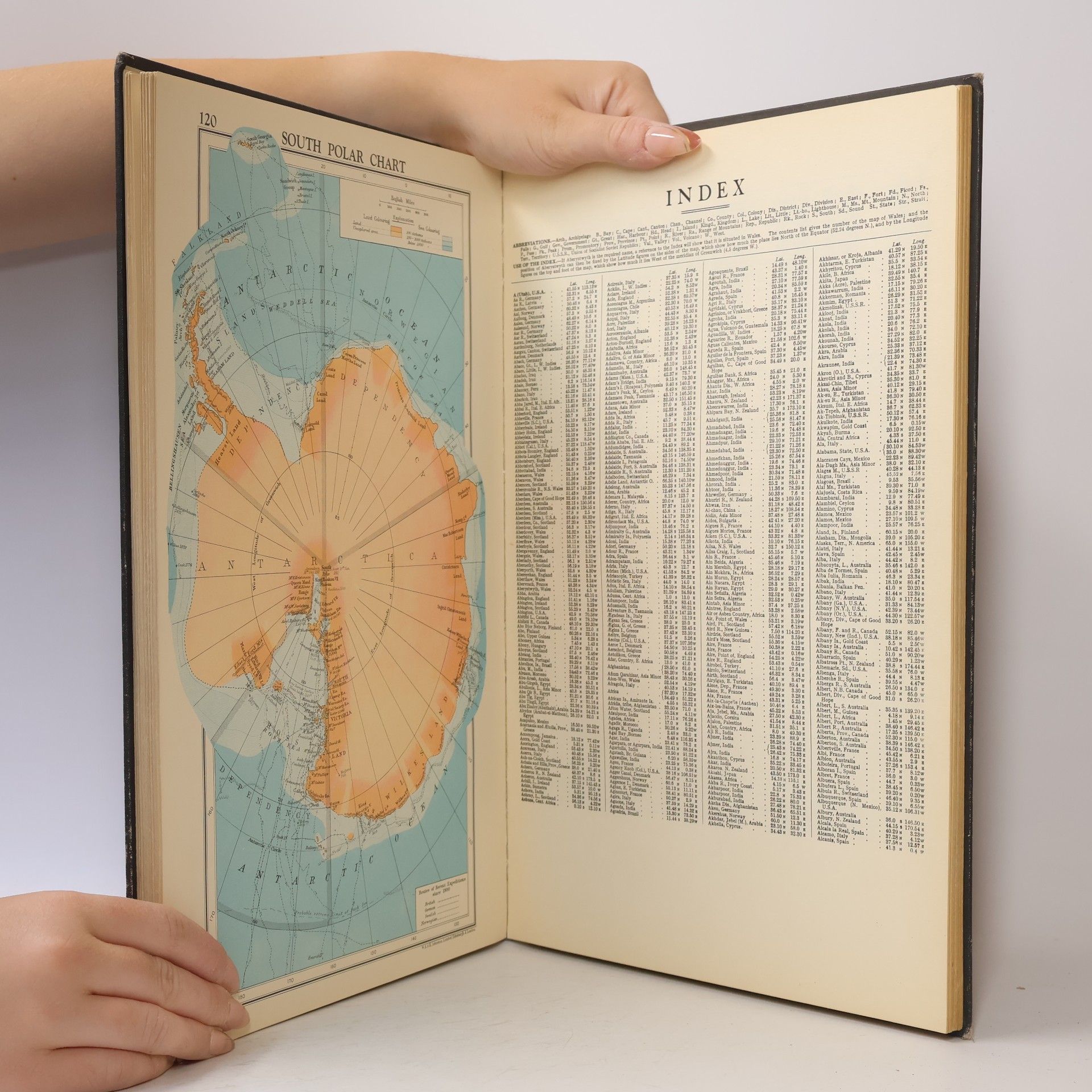 AA.VV. The Universal Atlas