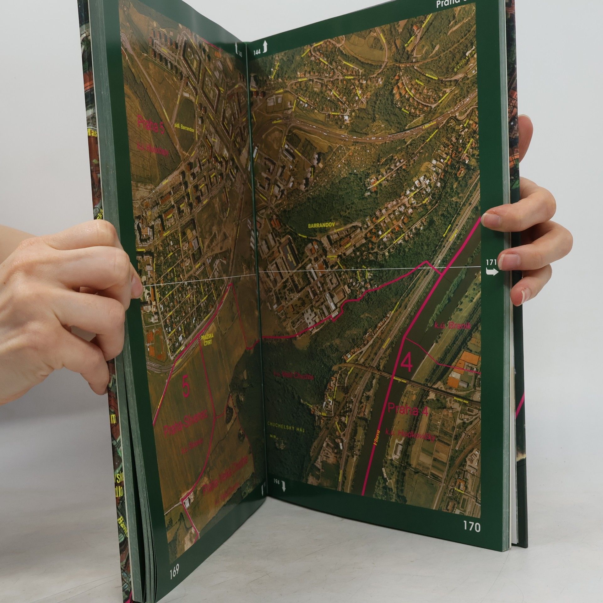 Jiří Čálek Praha. Atlas ortofotomap měřítko 1:6 000