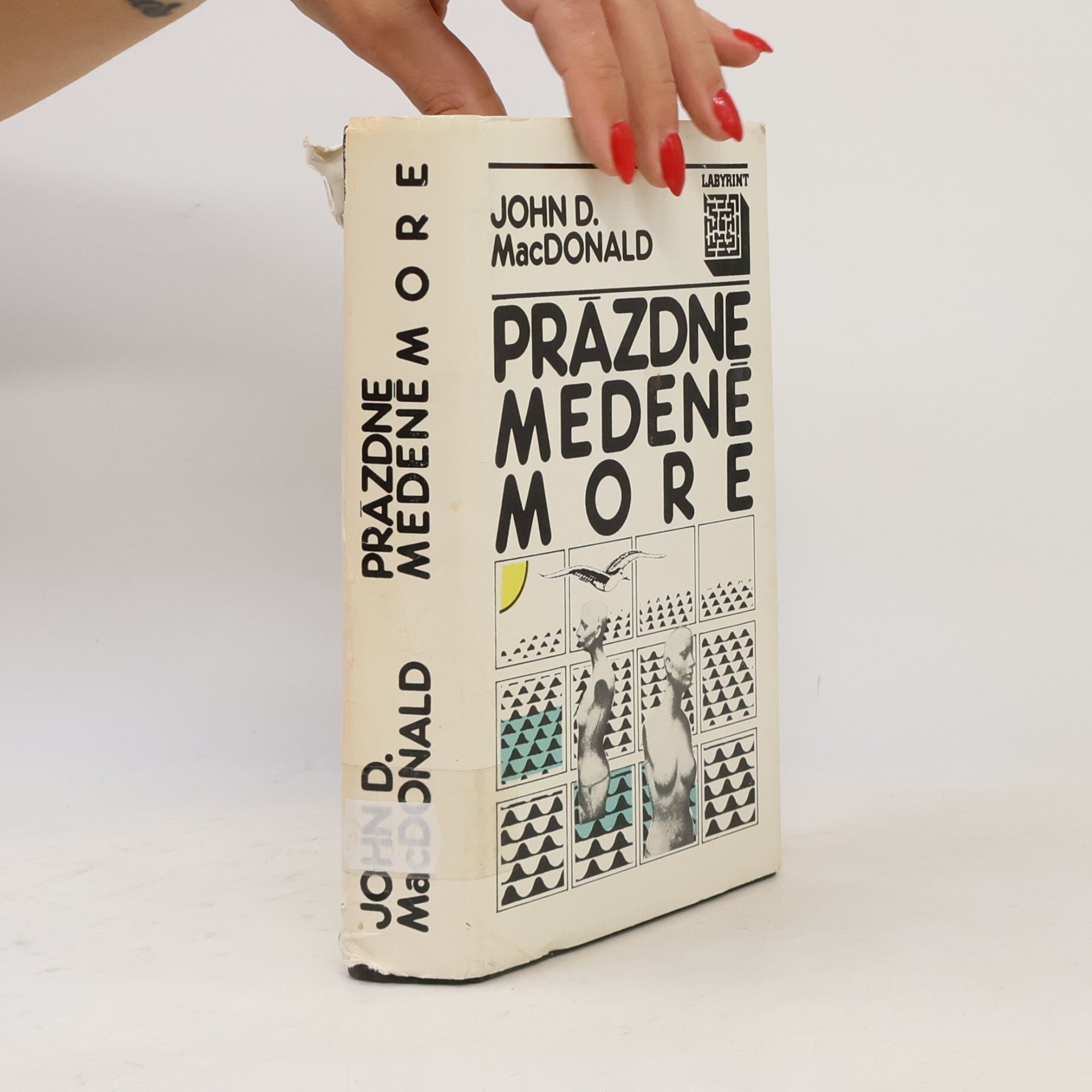 Katarína Karovičová Prázdne medené more