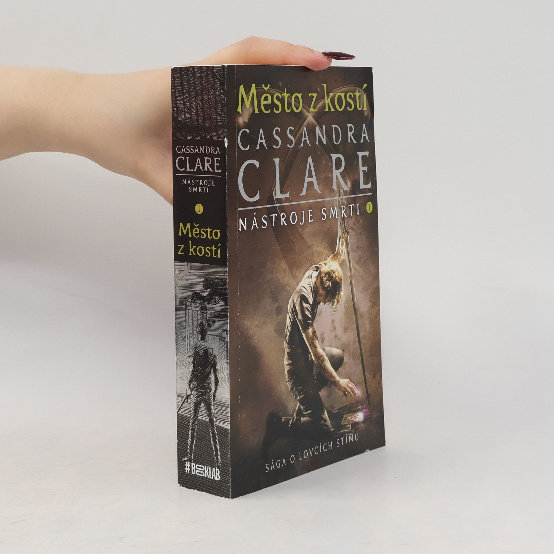 Cassandra Clare Nástroje smrti 1: Město z kostí